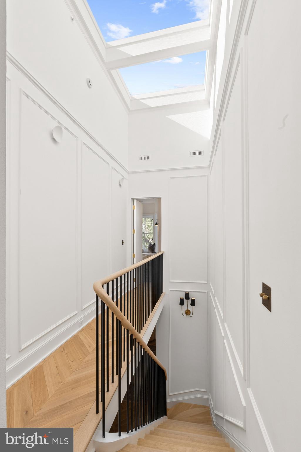 LOGAN CIRCLE - Residential