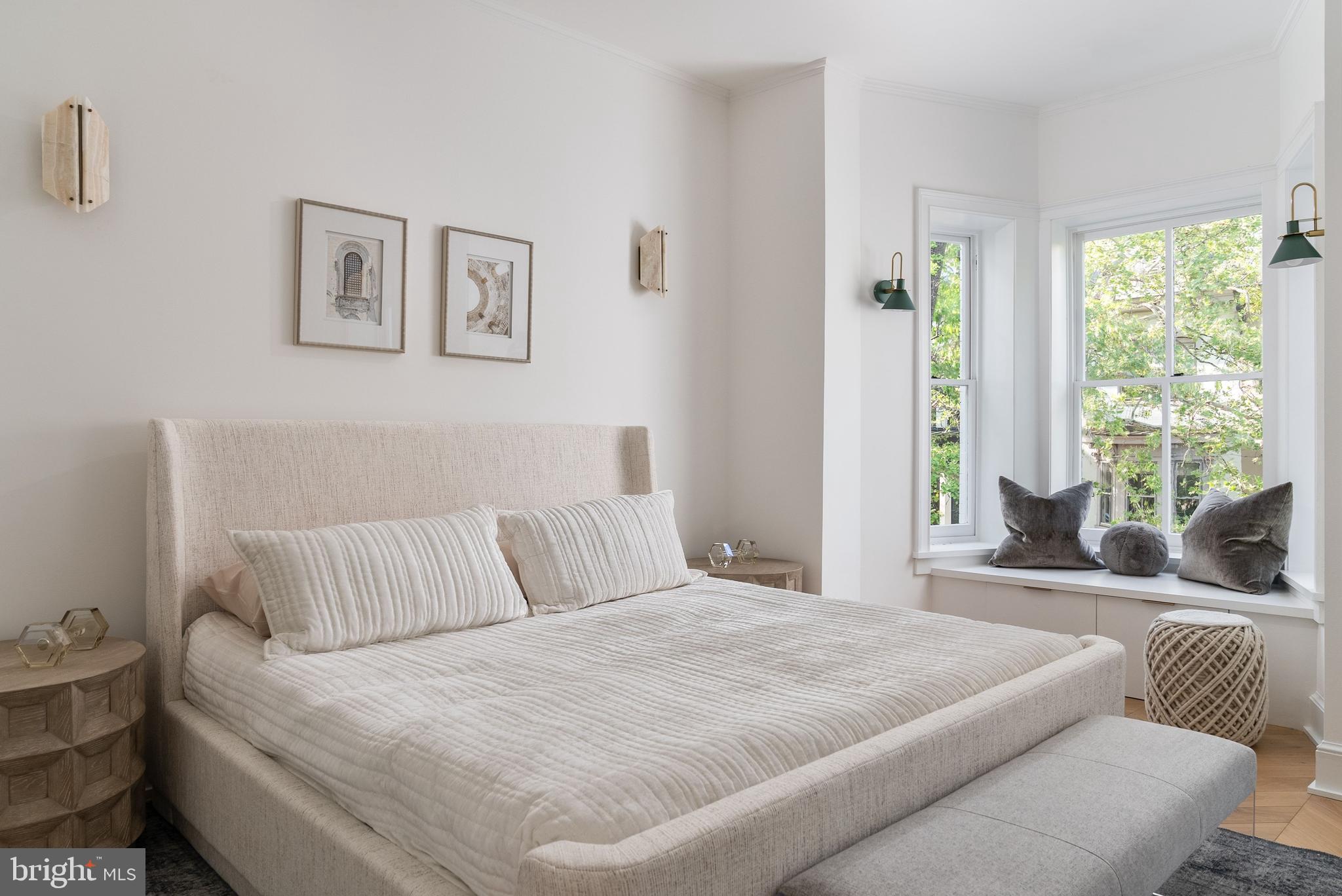 LOGAN CIRCLE - Residential