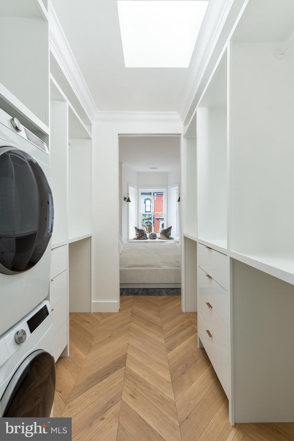 LOGAN CIRCLE - Residential