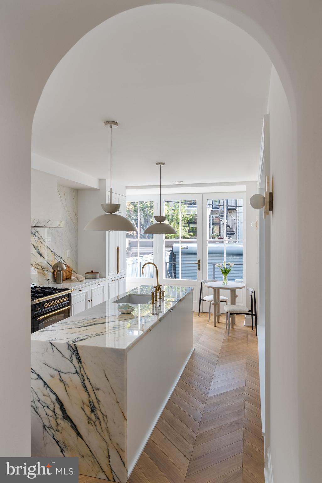 LOGAN CIRCLE - Residential