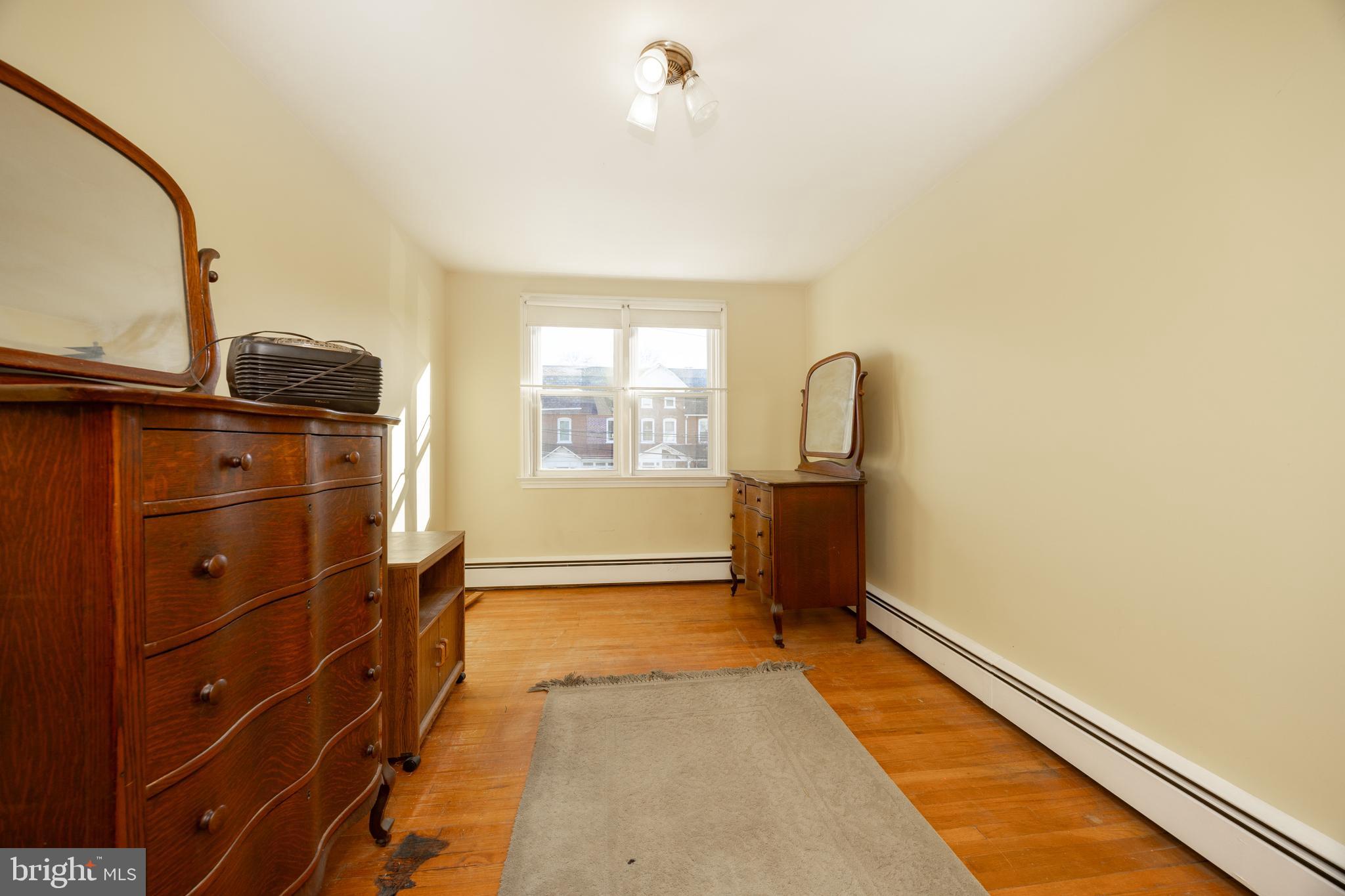 LANSDALE - Residential