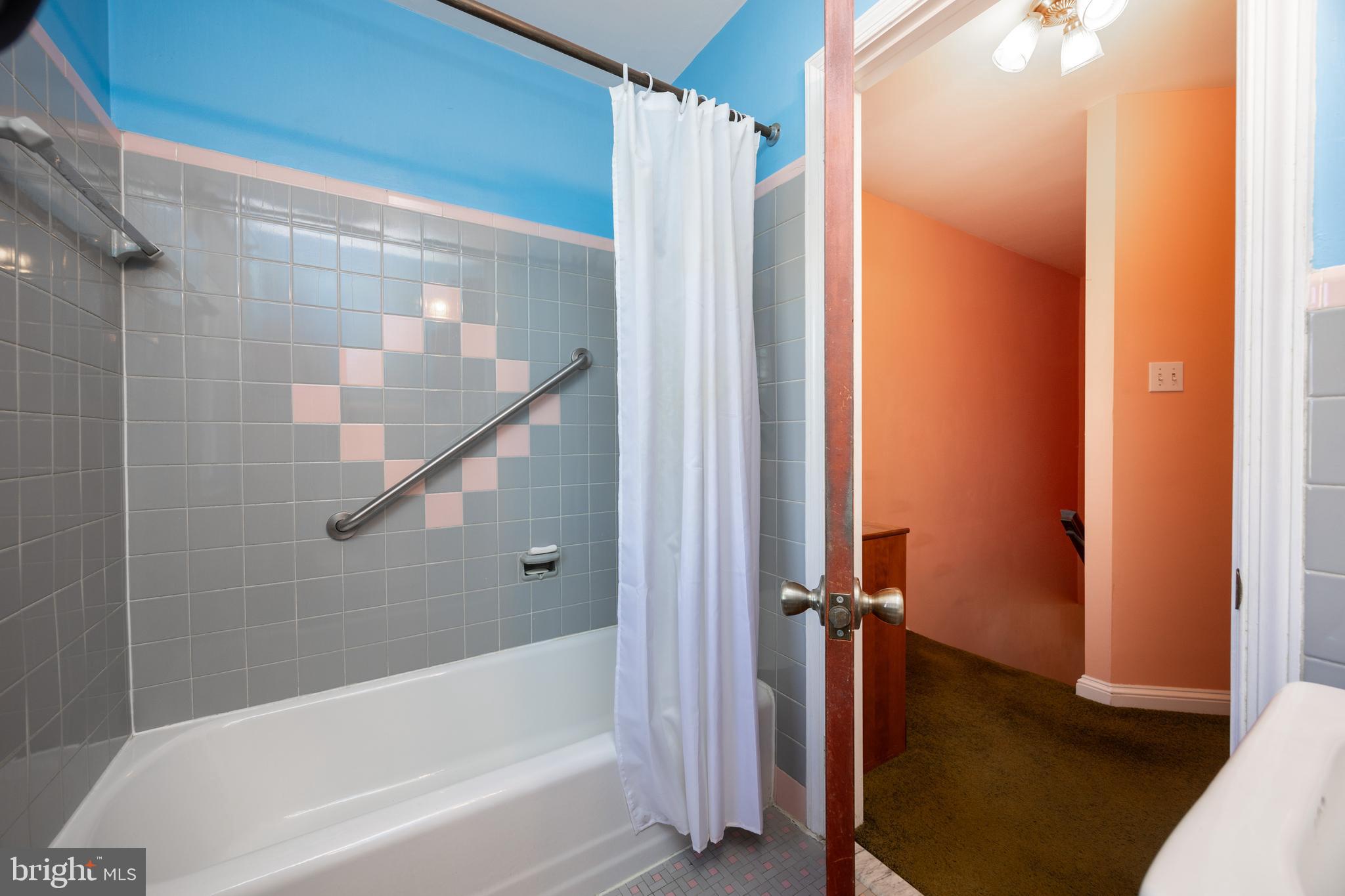 LANSDALE - Residential