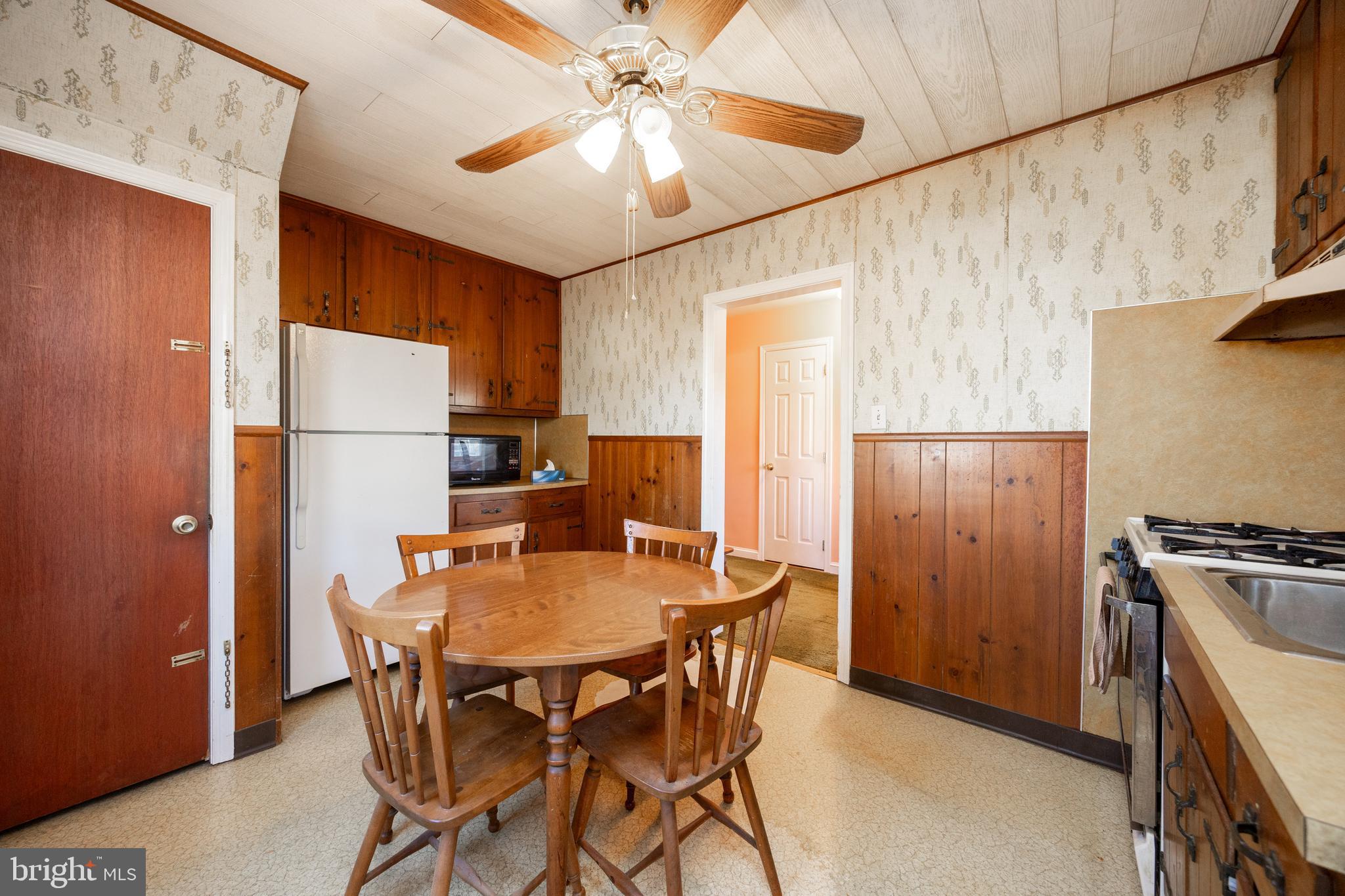 LANSDALE - Residential