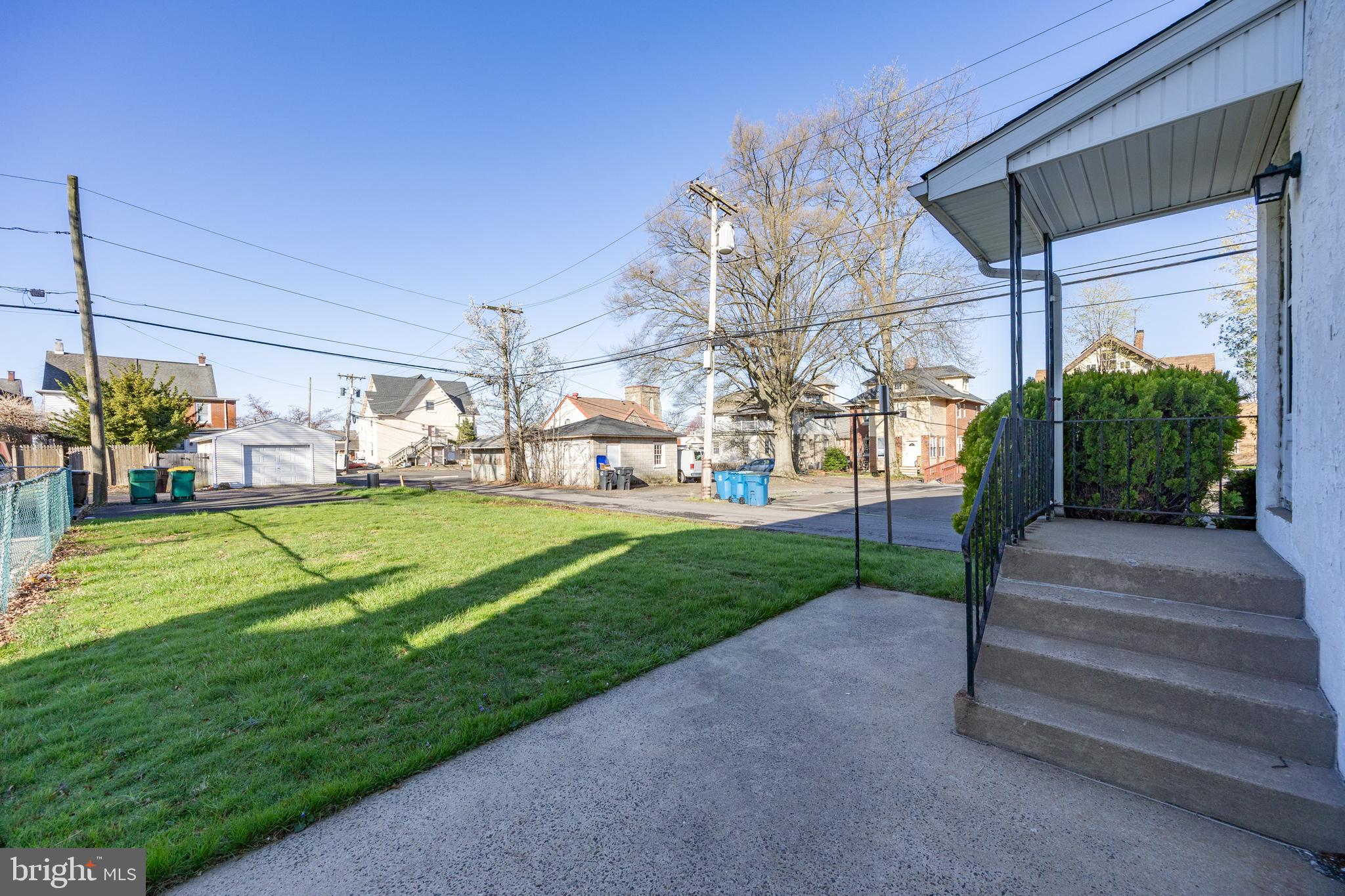 LANSDALE - Residential