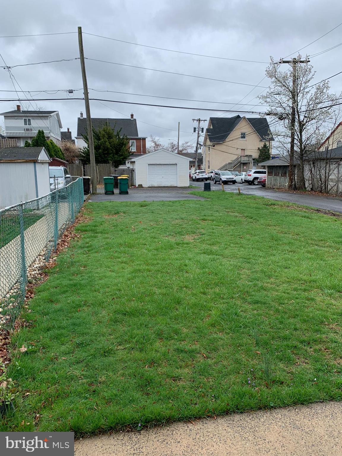 LANSDALE - Residential