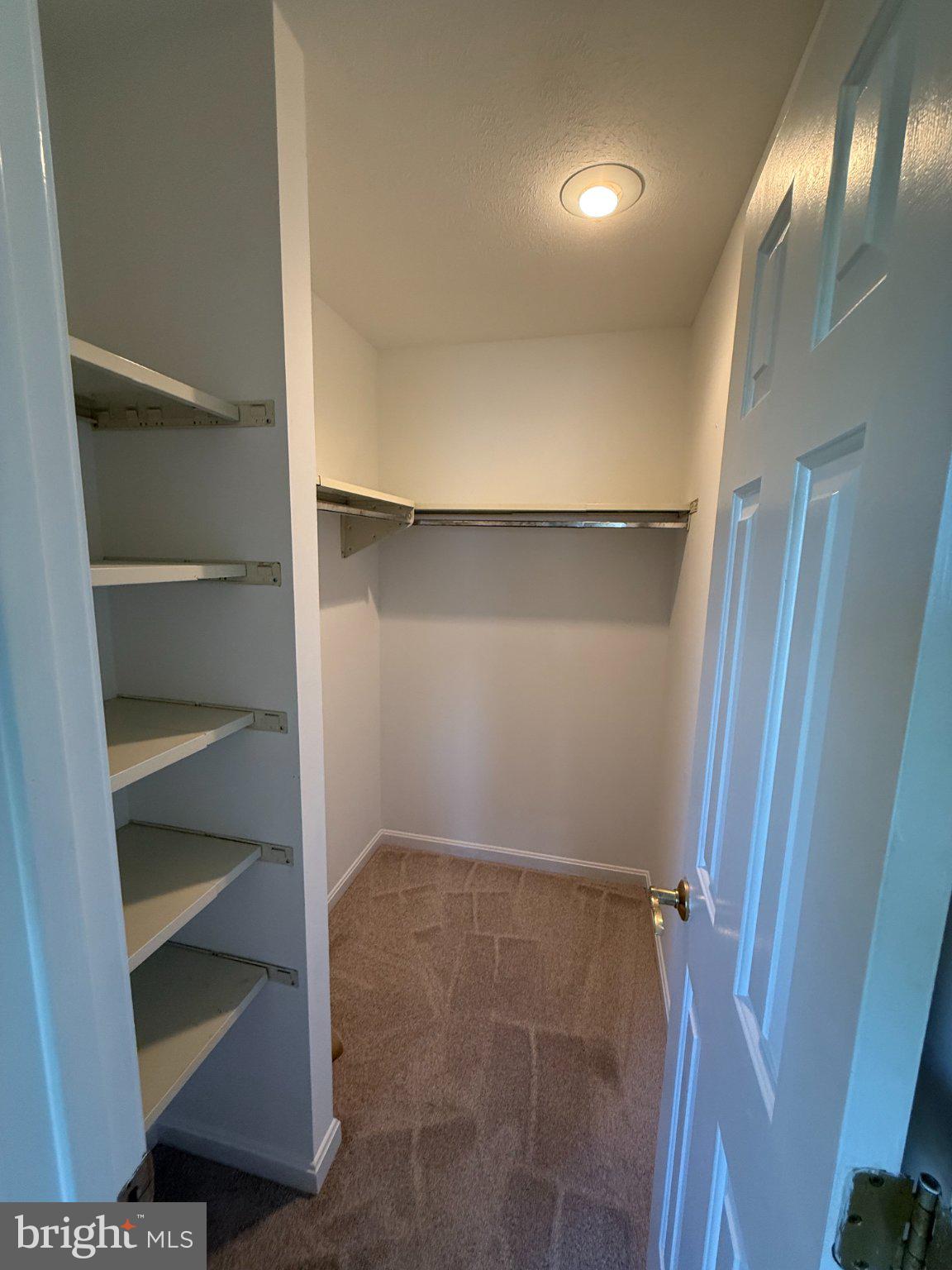 BRIMFIELD - Residential