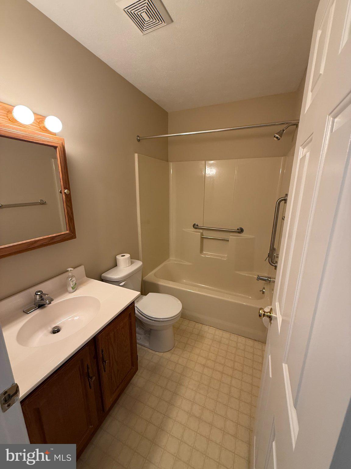 BRIMFIELD - Residential