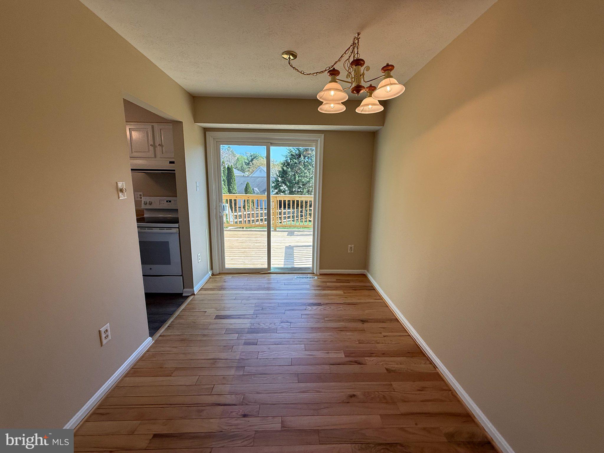 BRIMFIELD - Residential