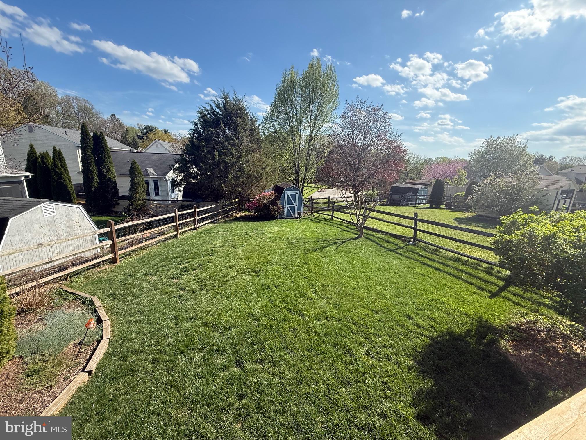 BRIMFIELD - Residential