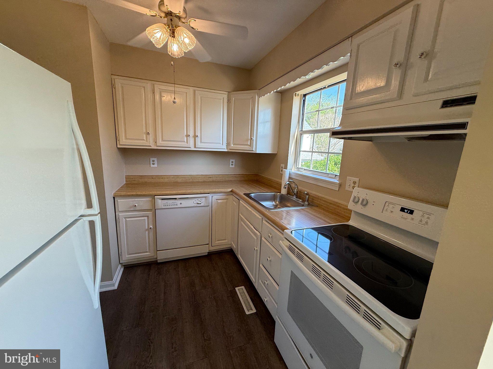 BRIMFIELD - Residential