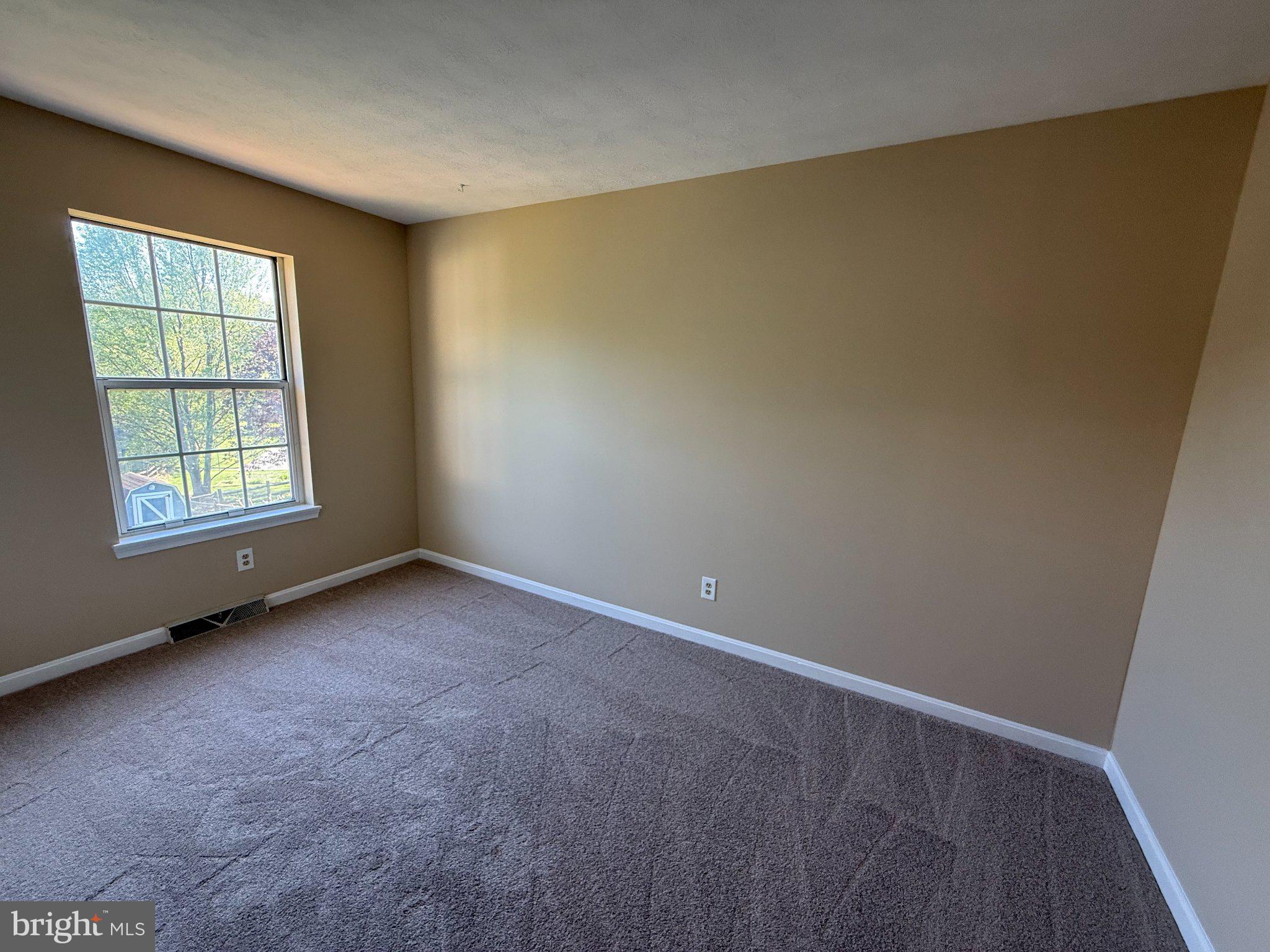 BRIMFIELD - Residential