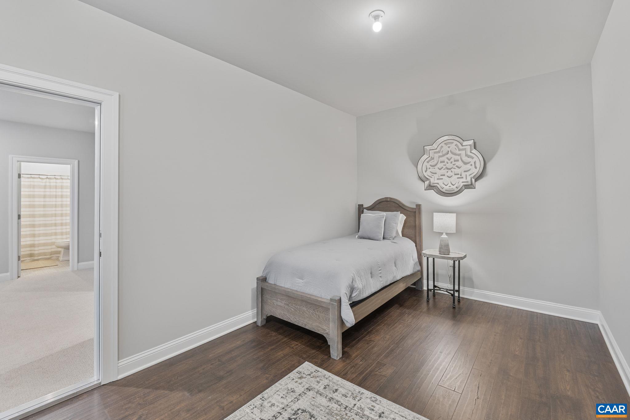 OLD TRAIL - Residential