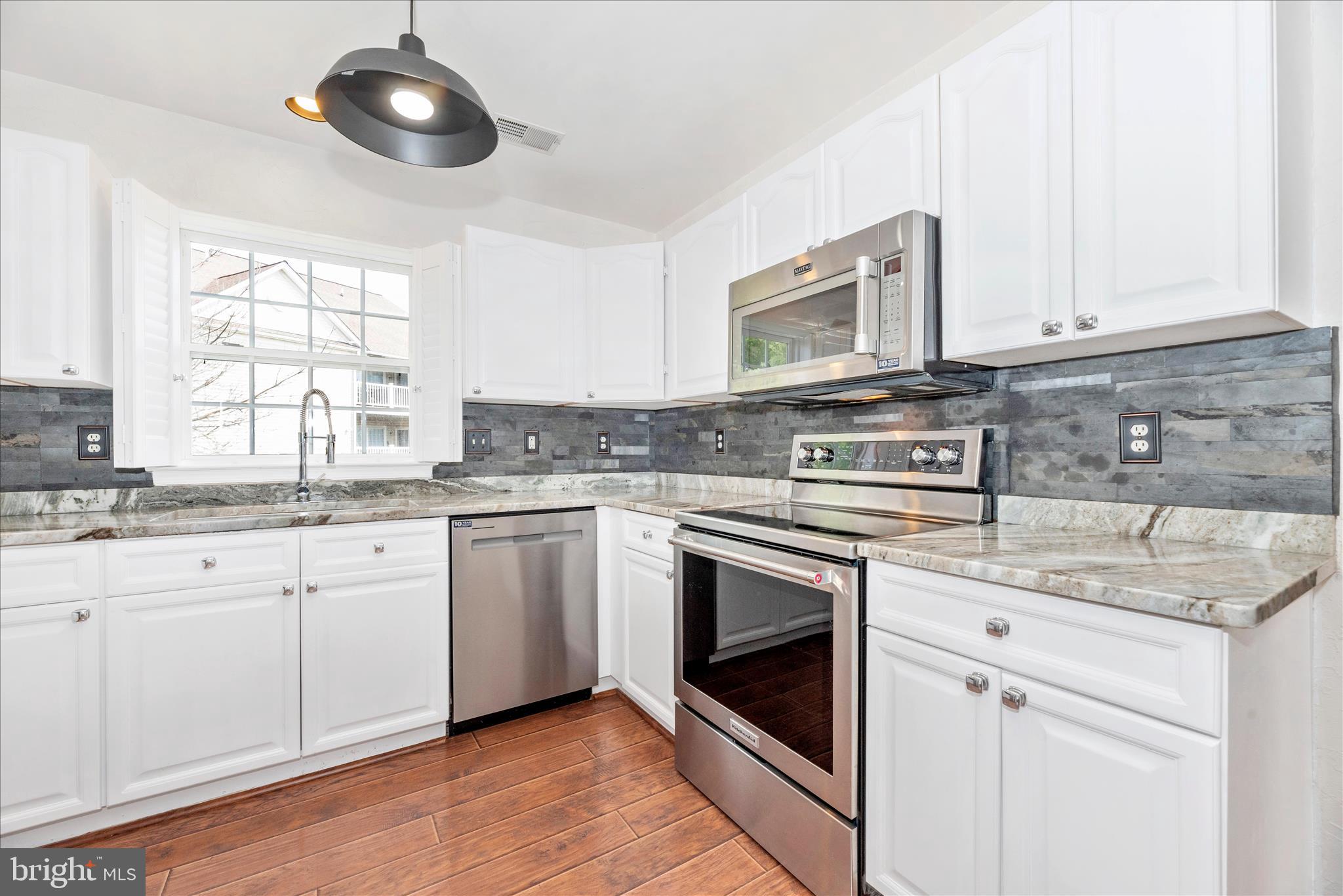 RIDGEVIEW - Residential