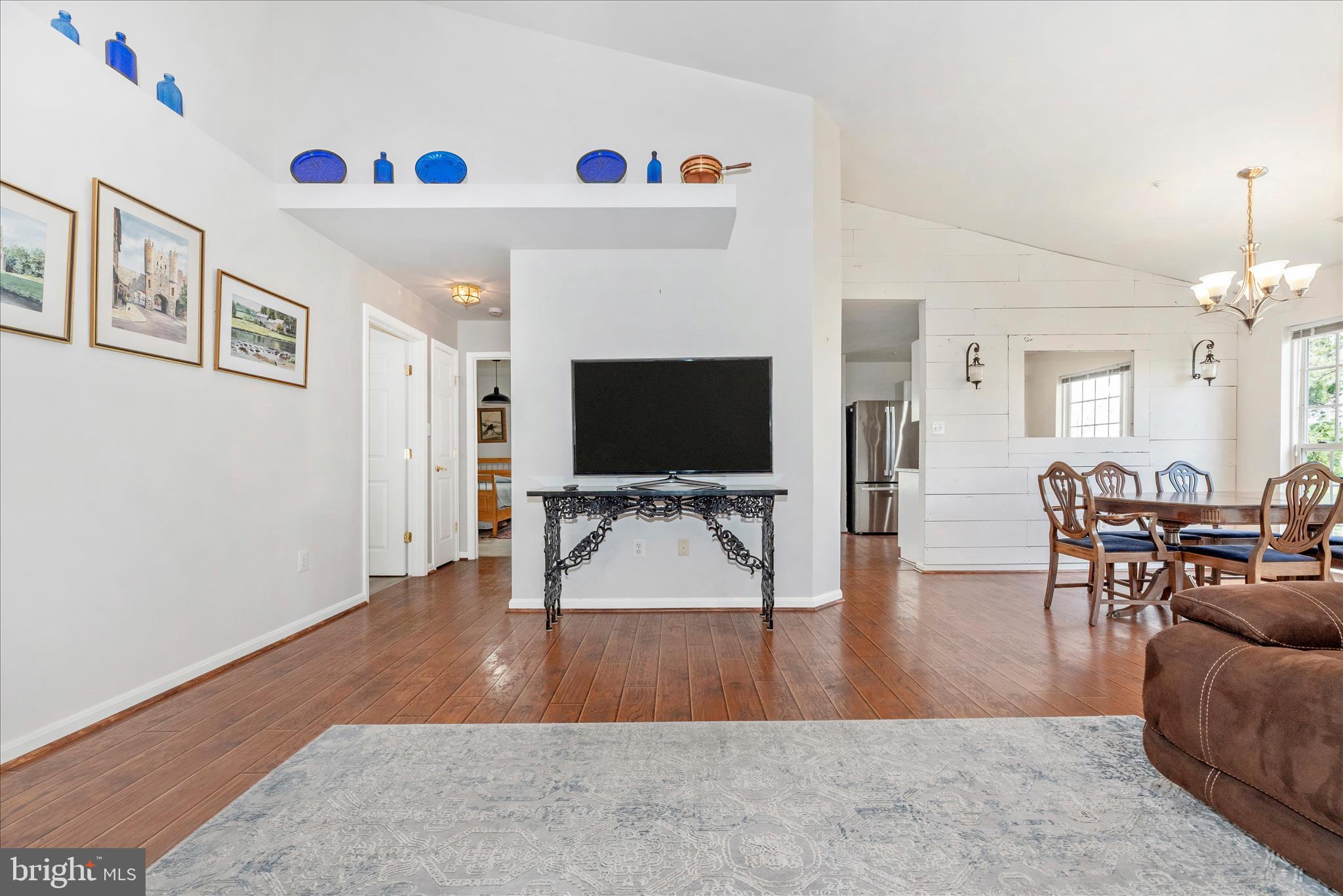 RIDGEVIEW - Residential