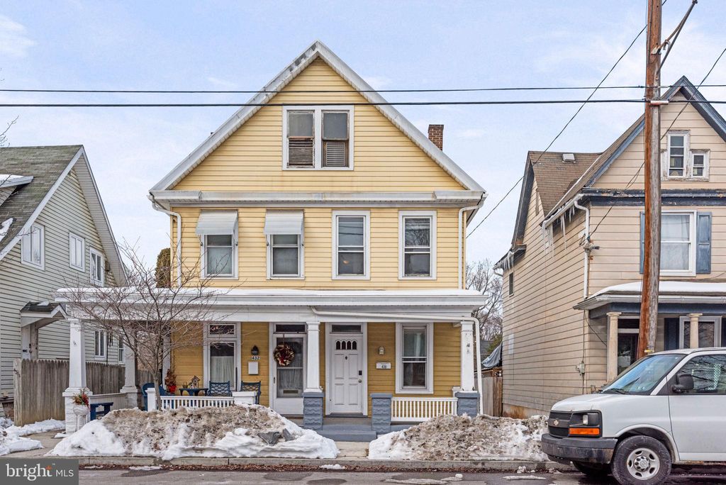 Photo of 430 W Simpson Street, MECHANICSBURG, PA 17055 (MLS # PACB2050402)