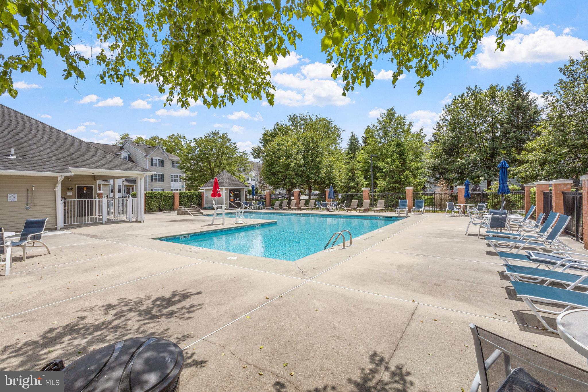 1106 DAHLIA CIRCLE