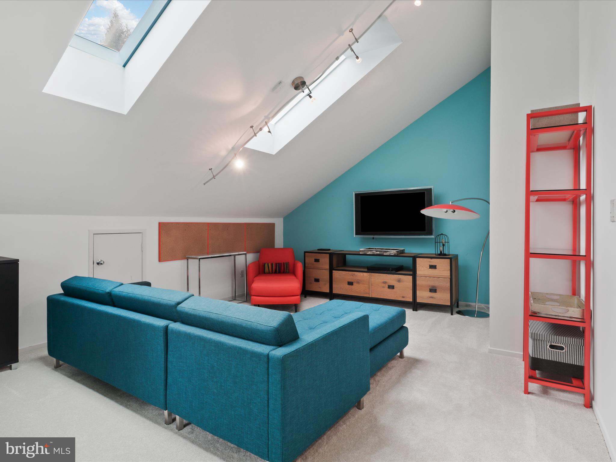 RESTON - Residential