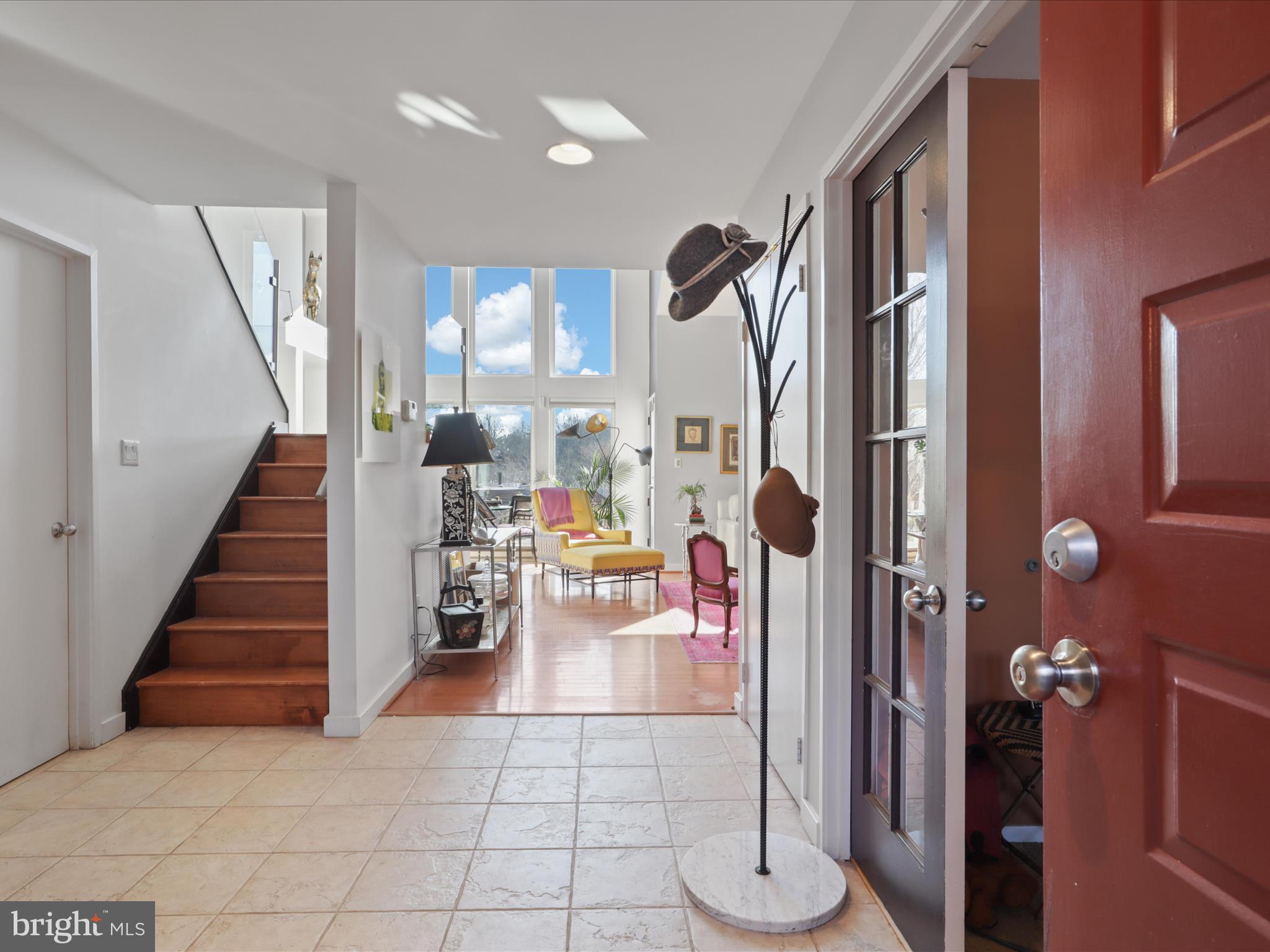 RESTON - Residential