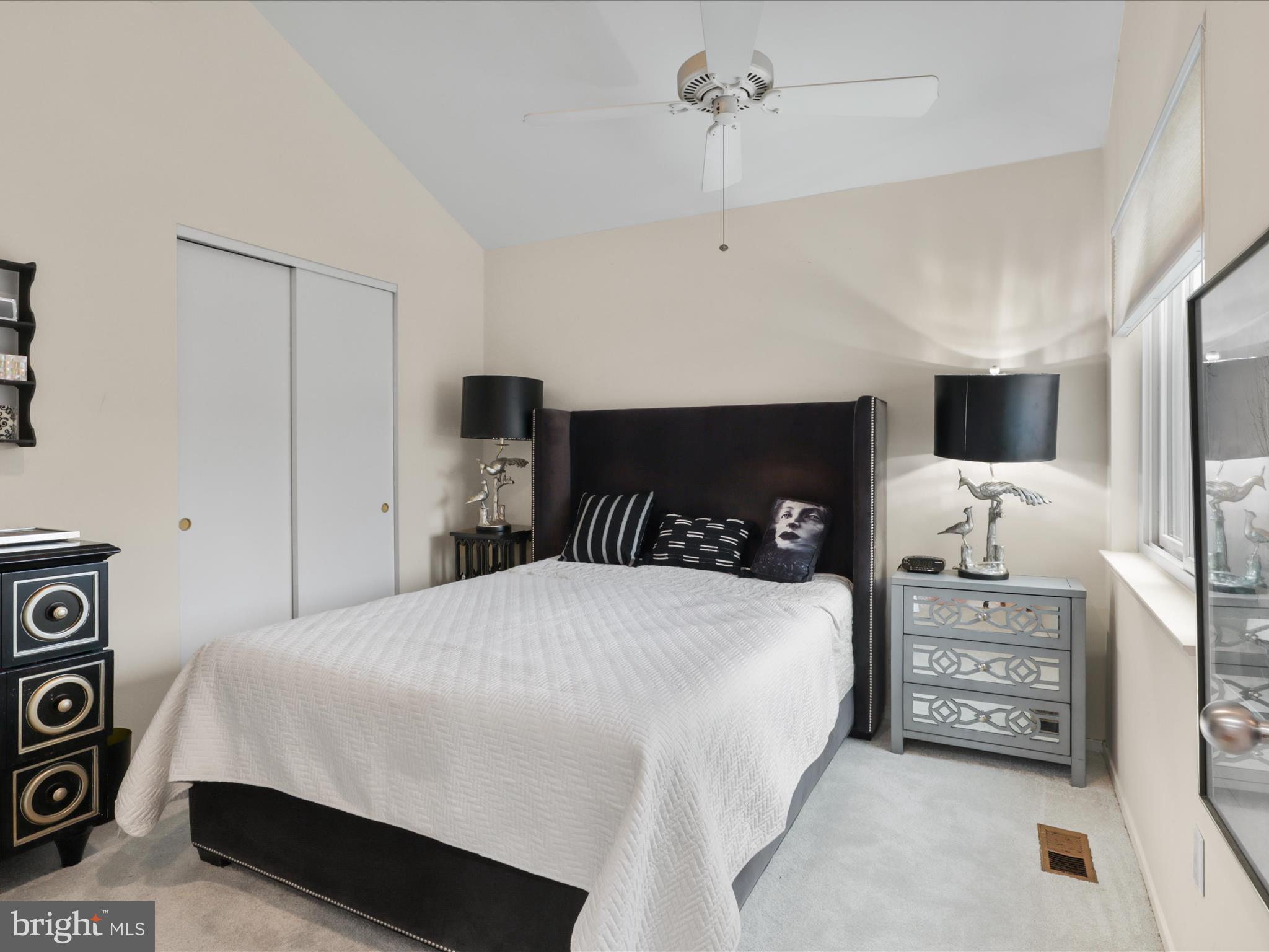 RESTON - Residential