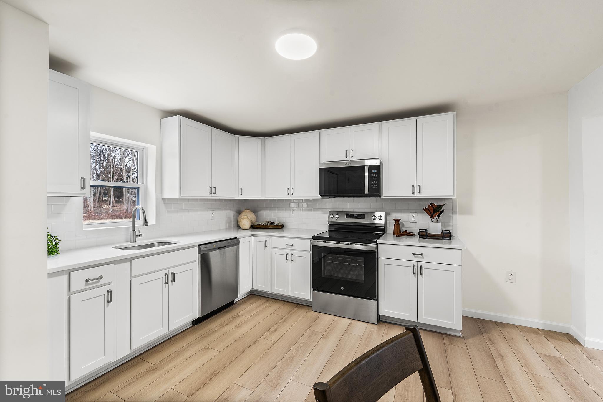 CHURCH HILL - Residential