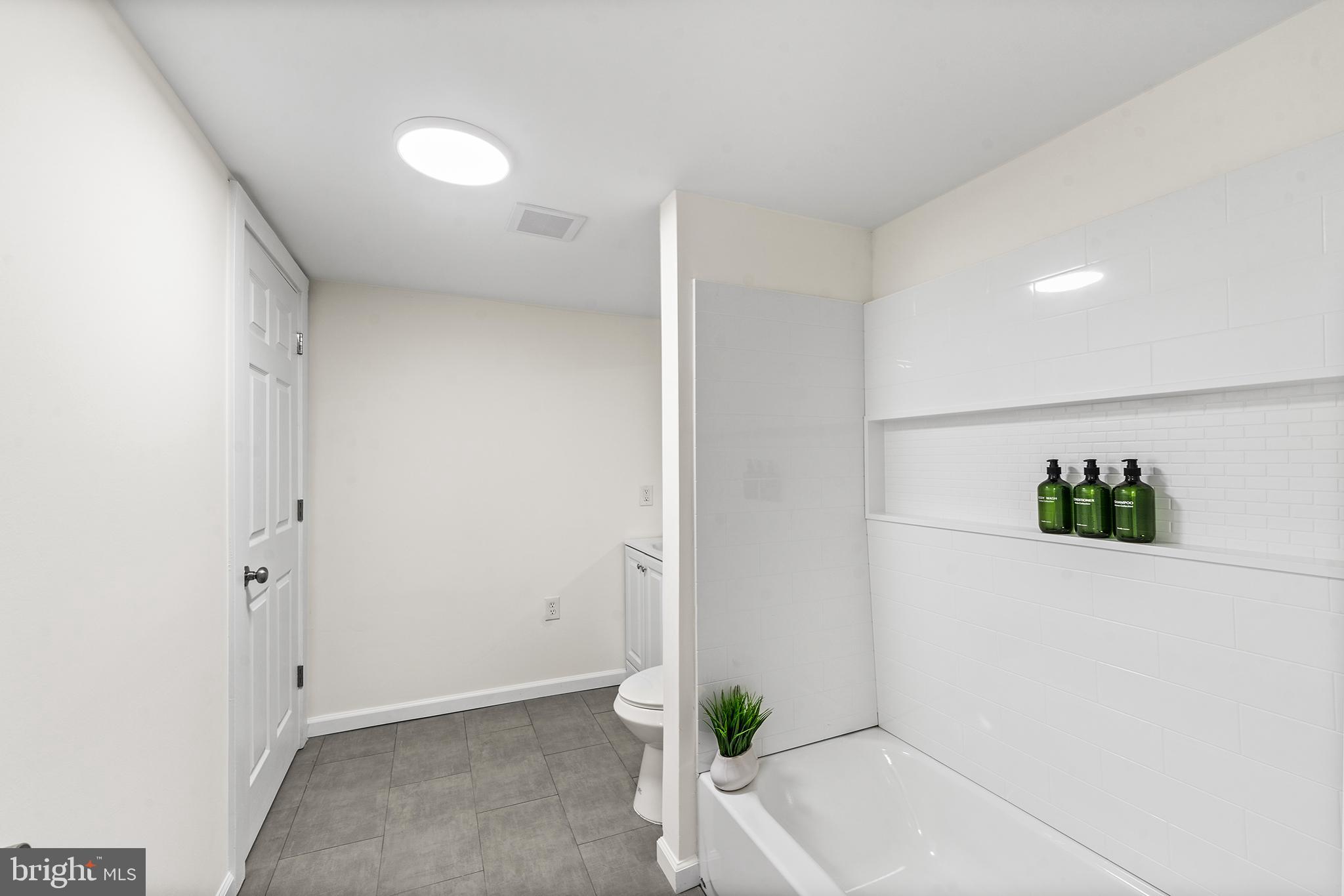 CHURCH HILL - Residential