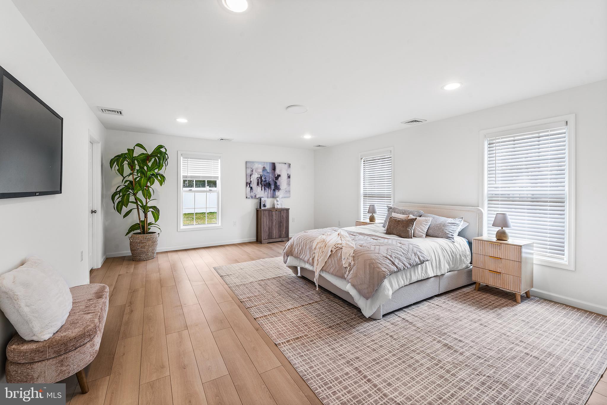 CHURCH HILL - Residential