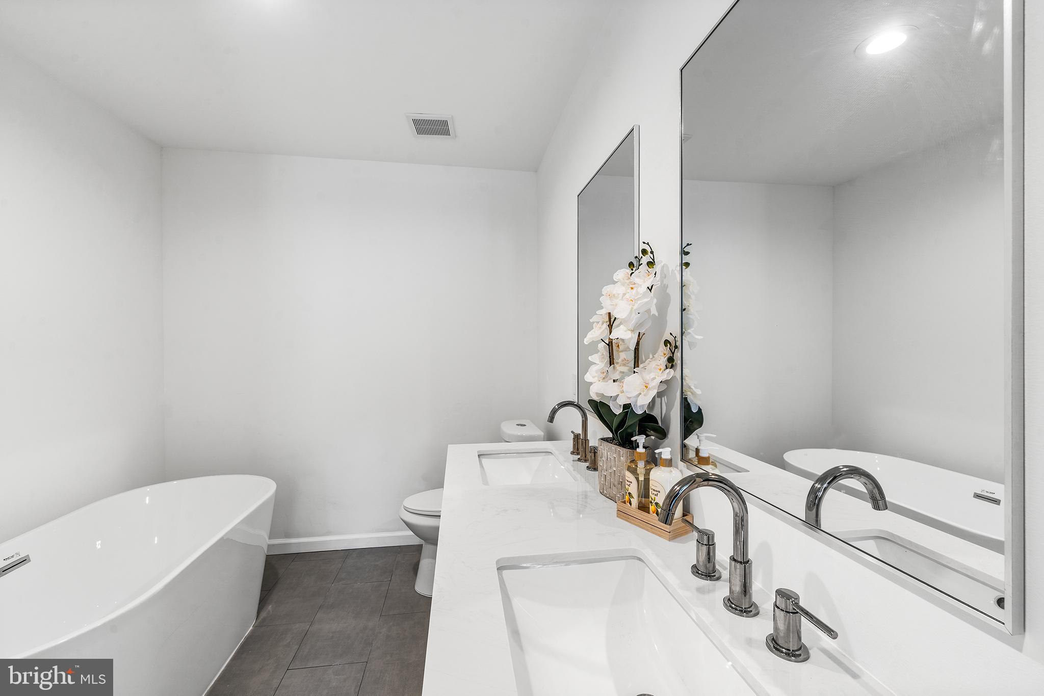 CHURCH HILL - Residential