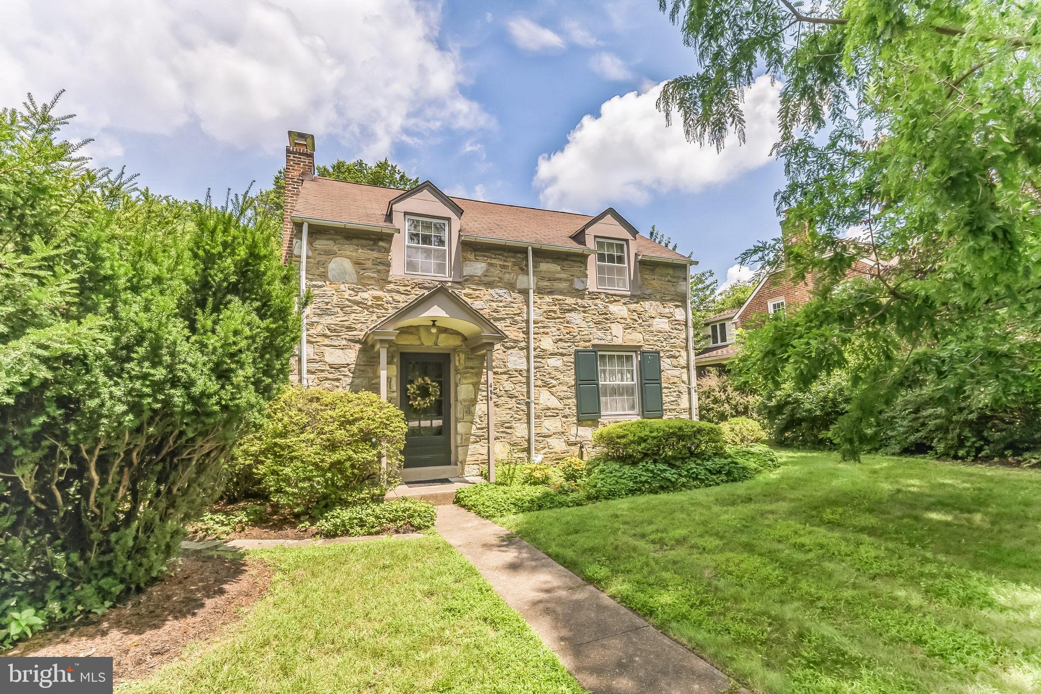 435 LAVEROCK ROAD