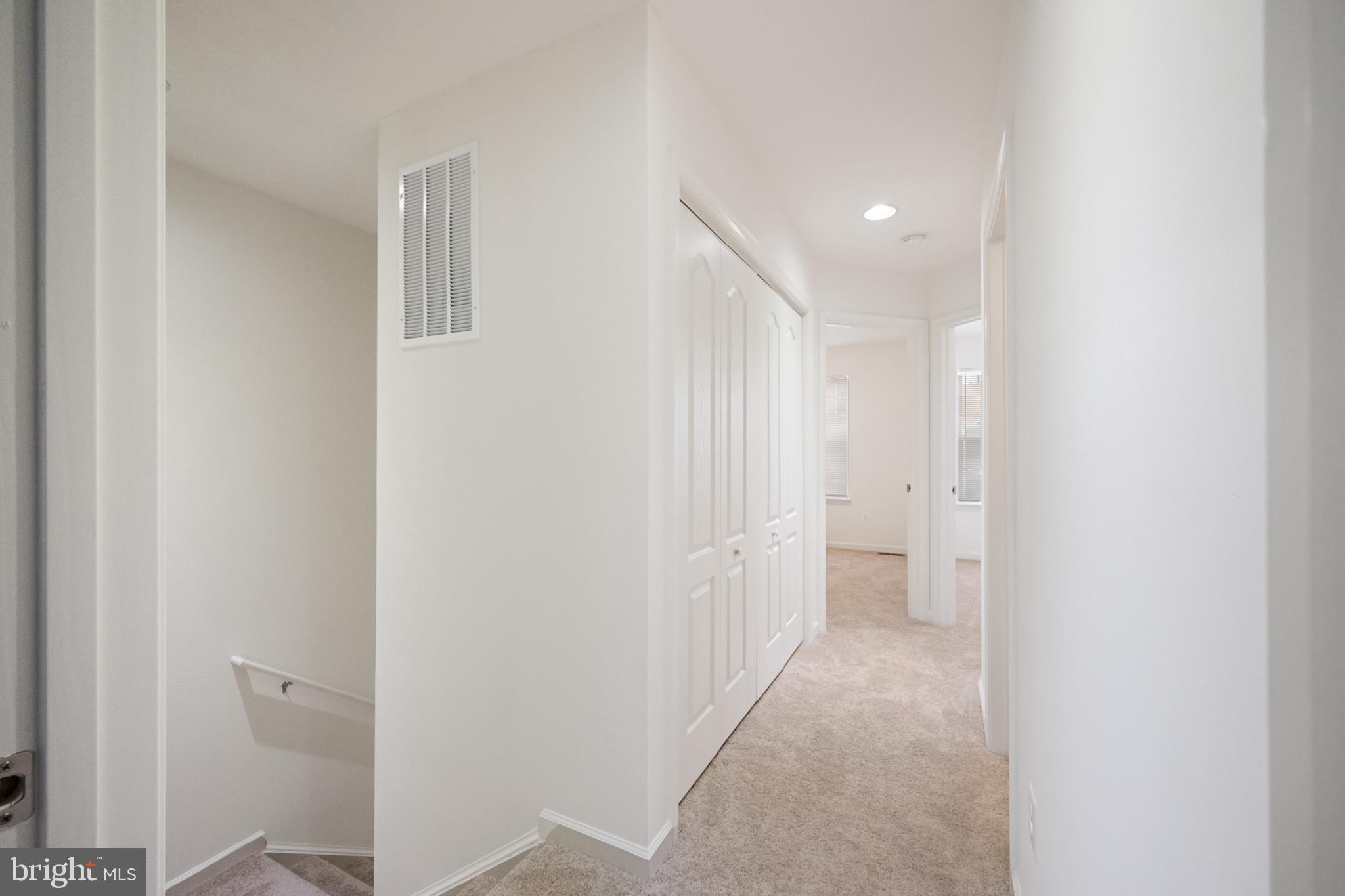 WHISPERING PINES - Residential