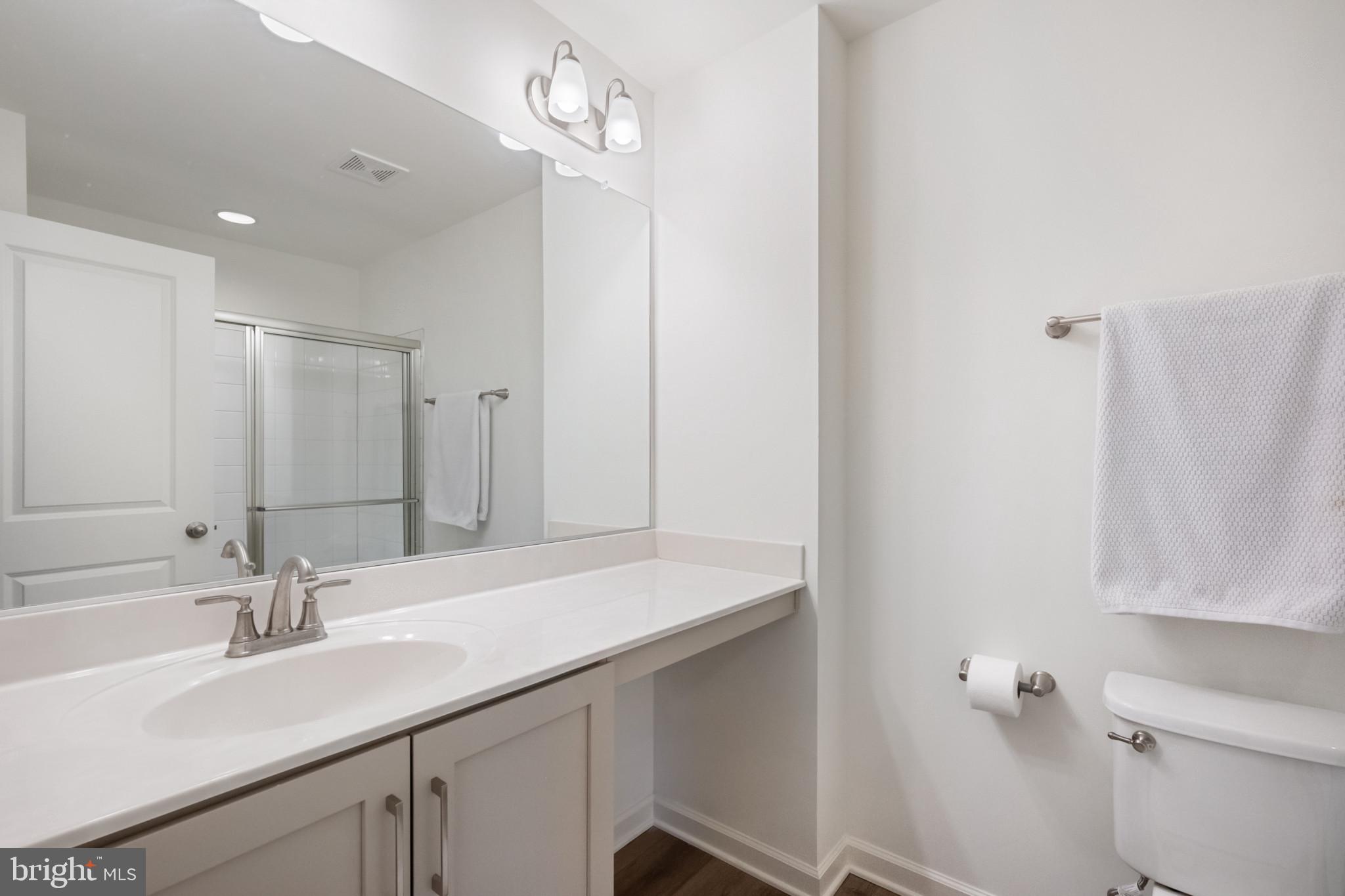 WHISPERING PINES - Residential