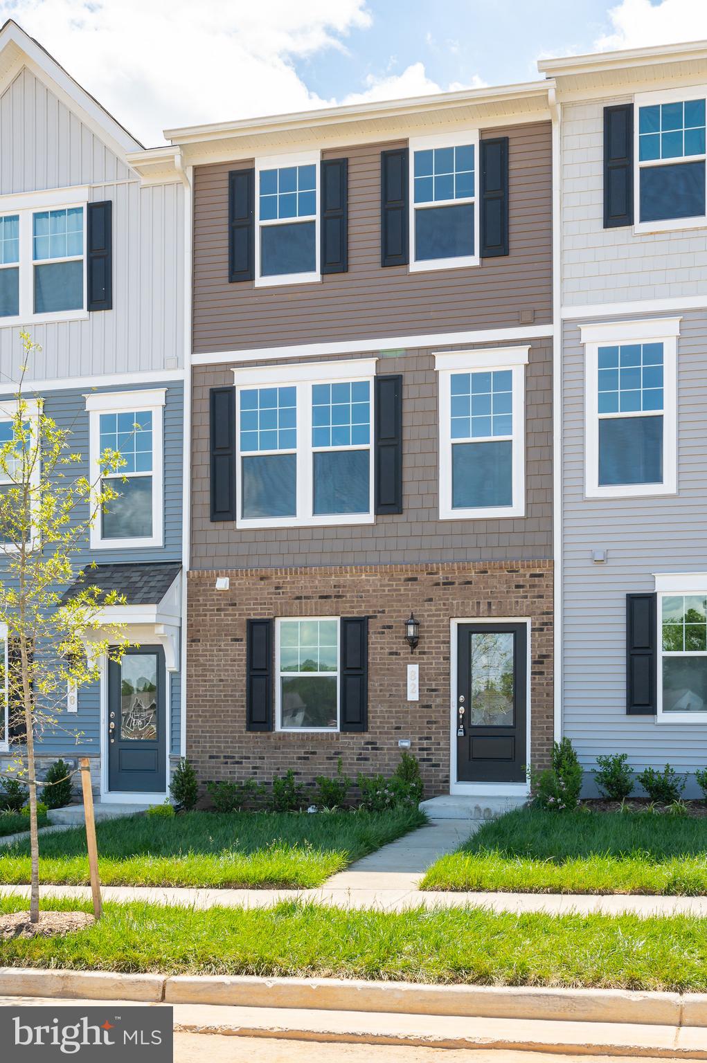 PRESIDENTS POINTE - Residential Lease