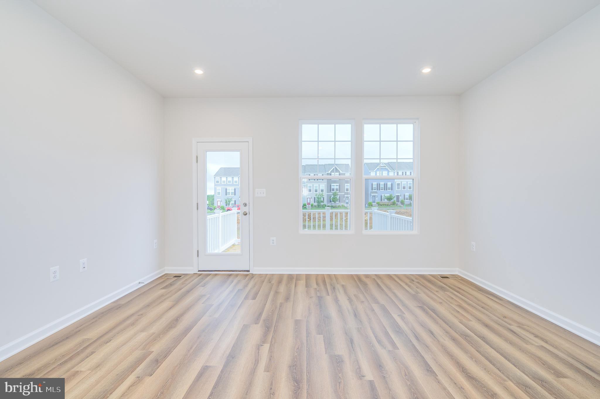 PRESIDENTS POINTE - Residential Lease