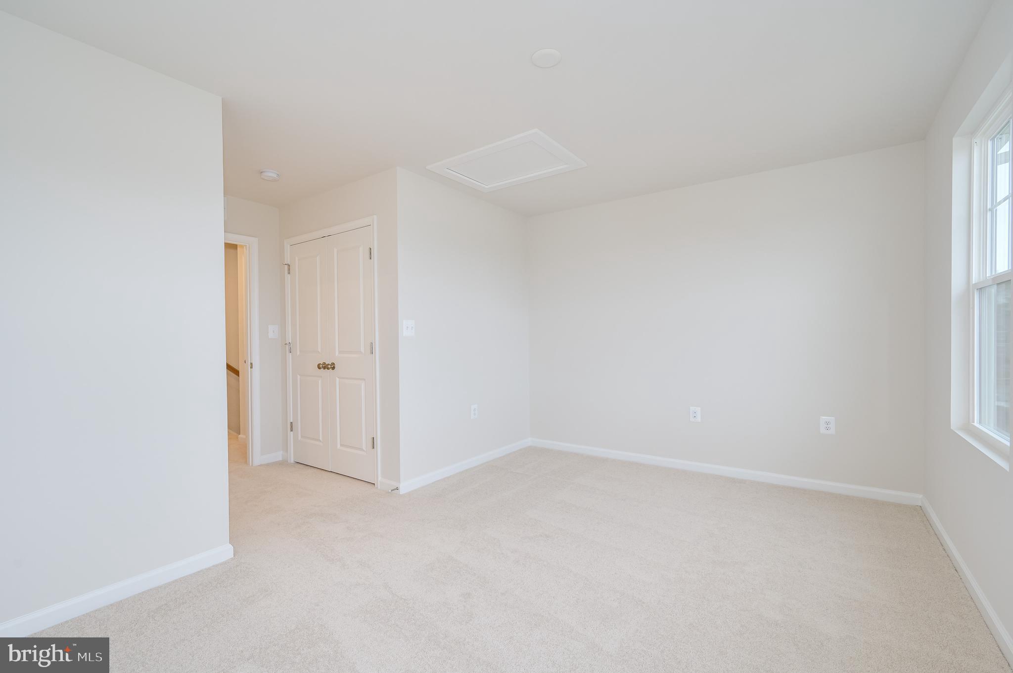 PRESIDENTS POINTE - Residential Lease