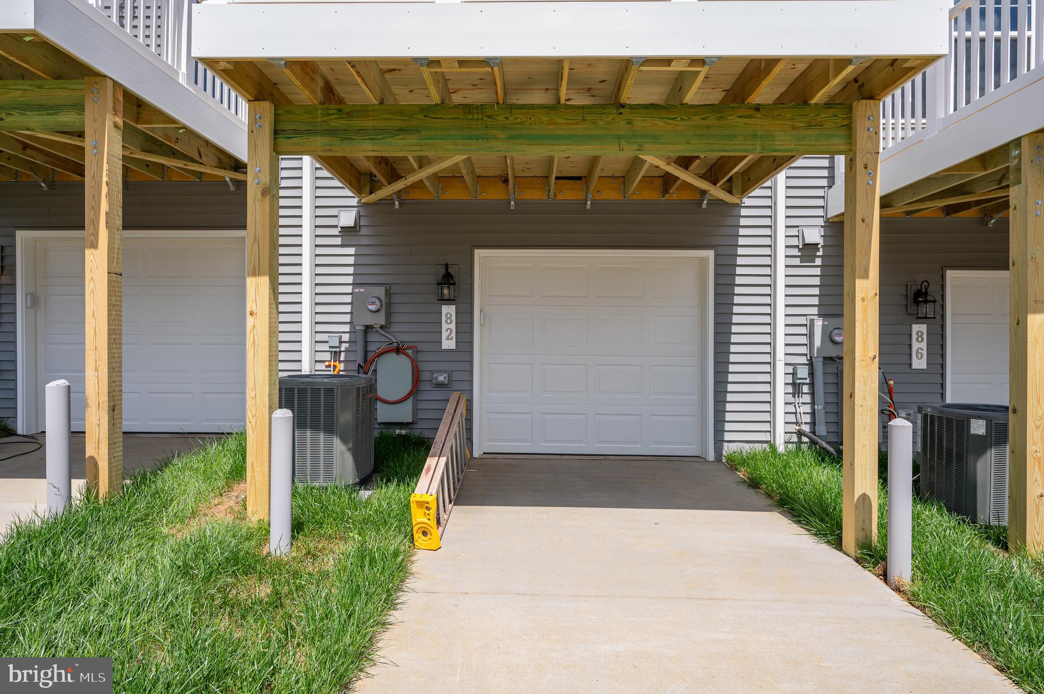 PRESIDENTS POINTE - Residential Lease