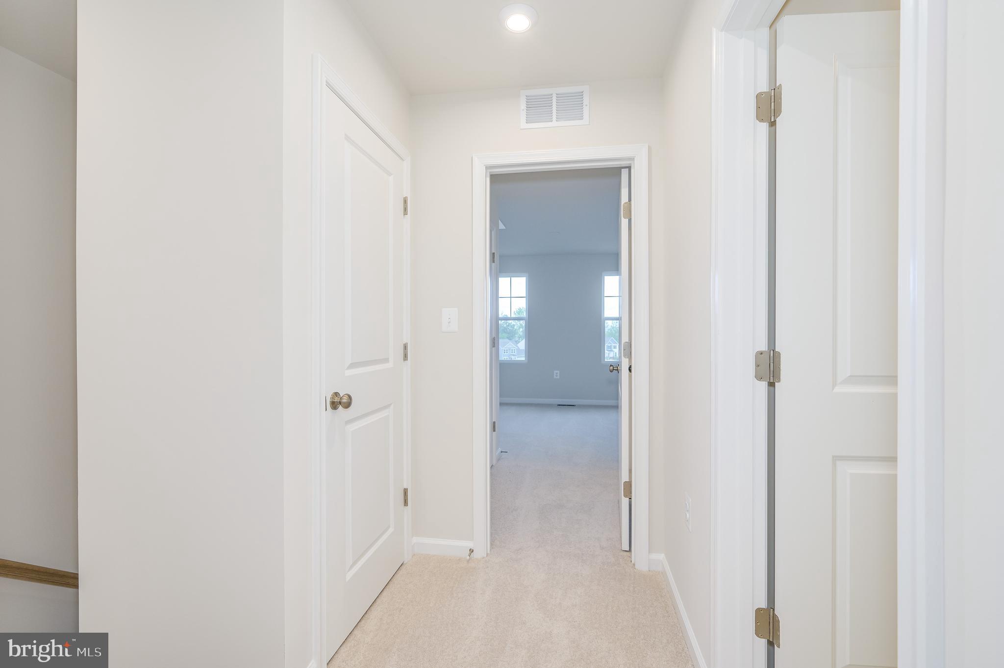 PRESIDENTS POINTE - Residential Lease