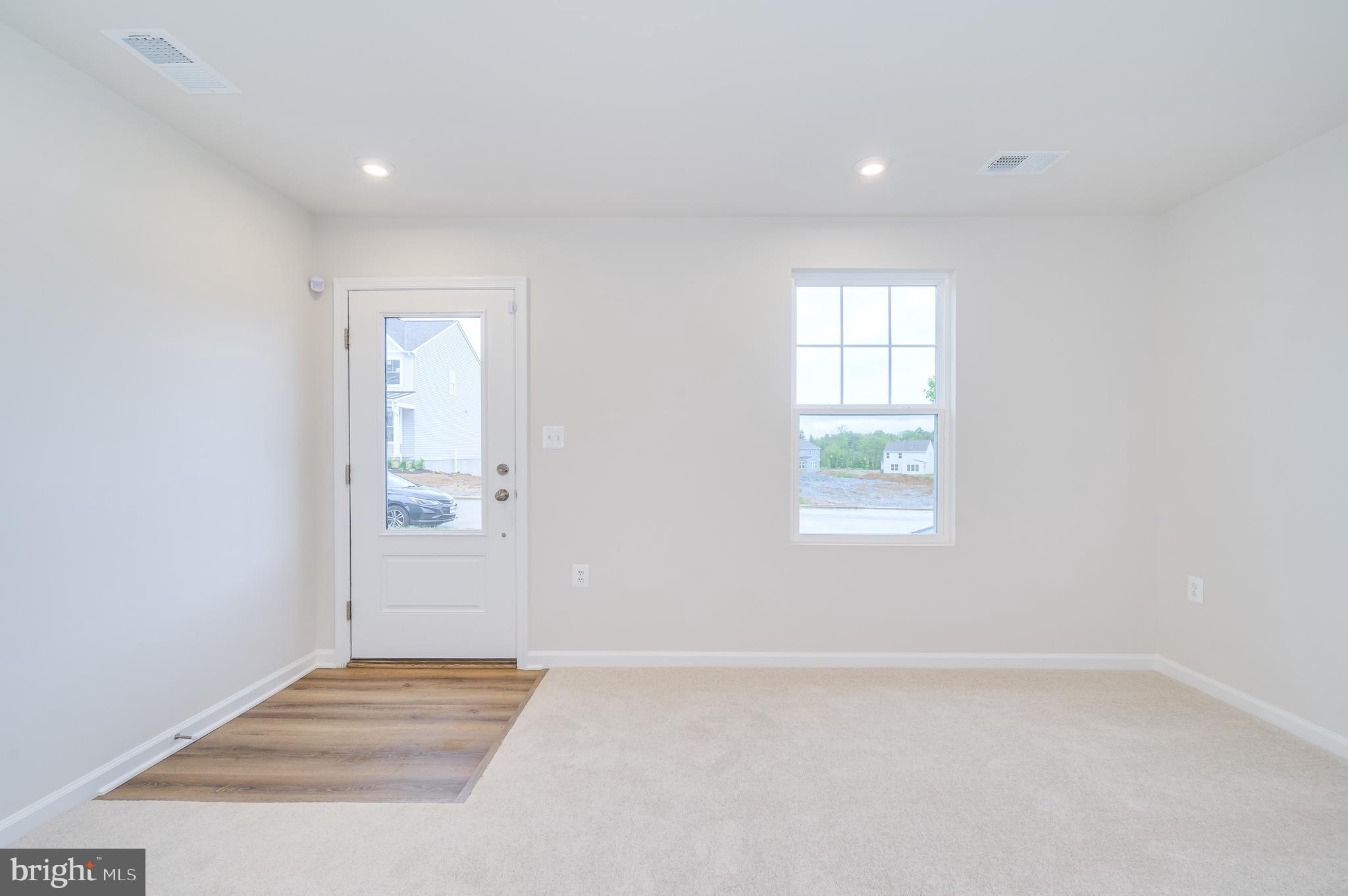 PRESIDENTS POINTE - Residential Lease