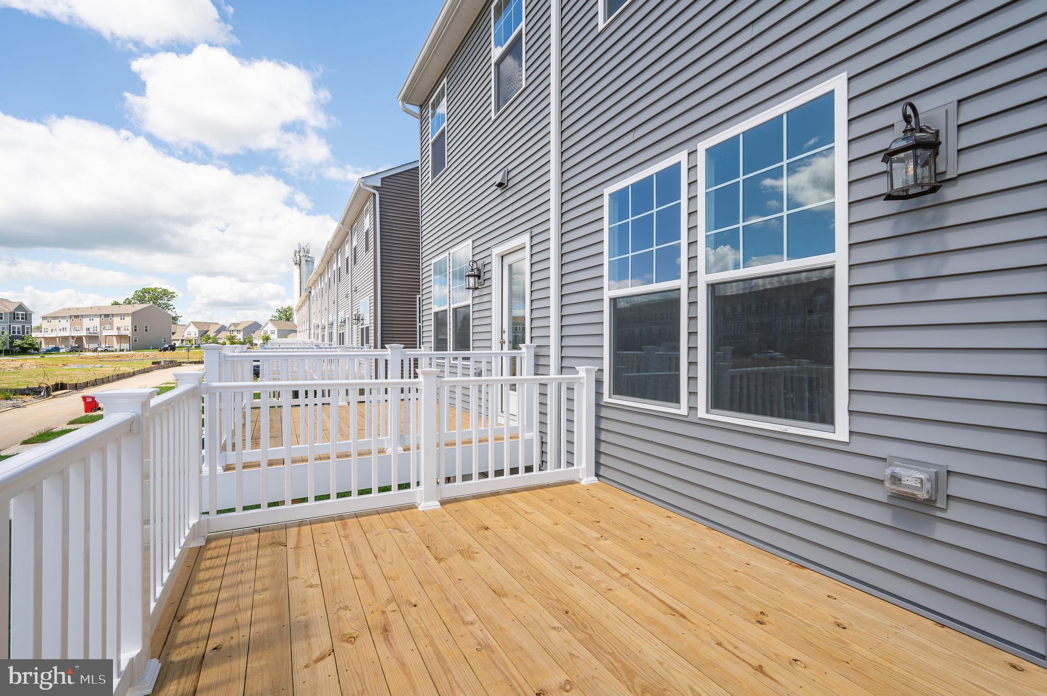 PRESIDENTS POINTE - Residential Lease