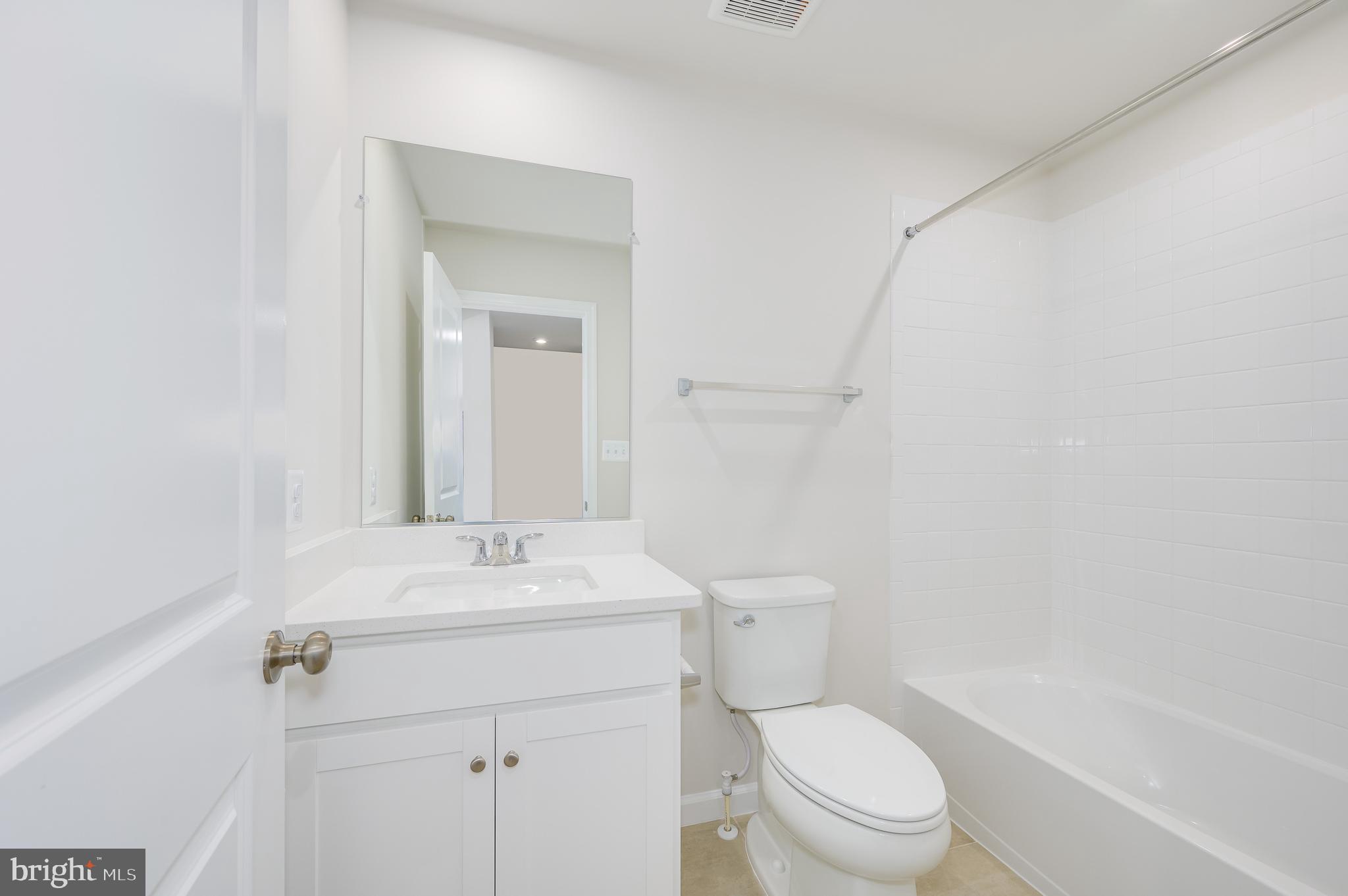 PRESIDENTS POINTE - Residential Lease