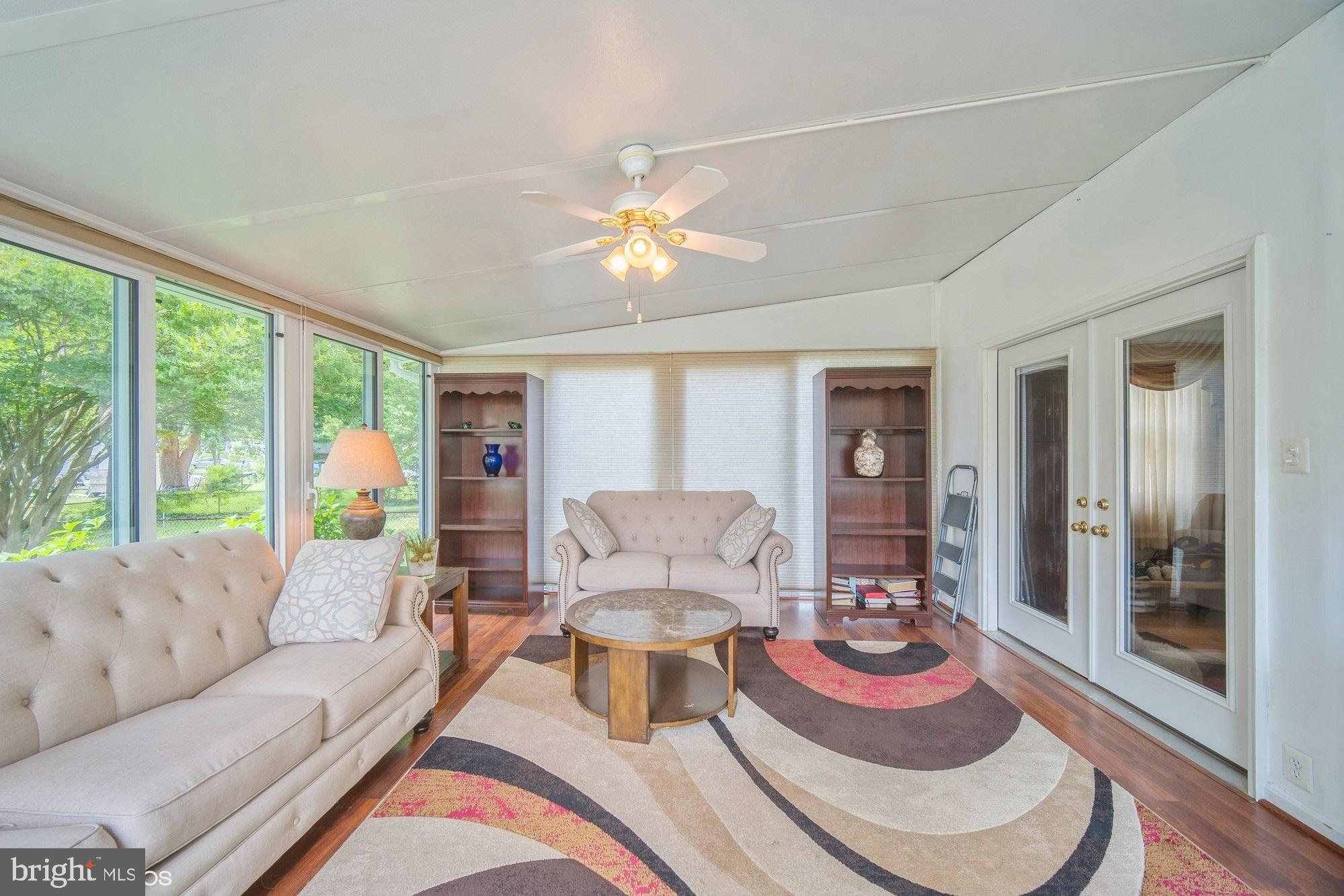 HOLLY HILL HARBOR - Residential