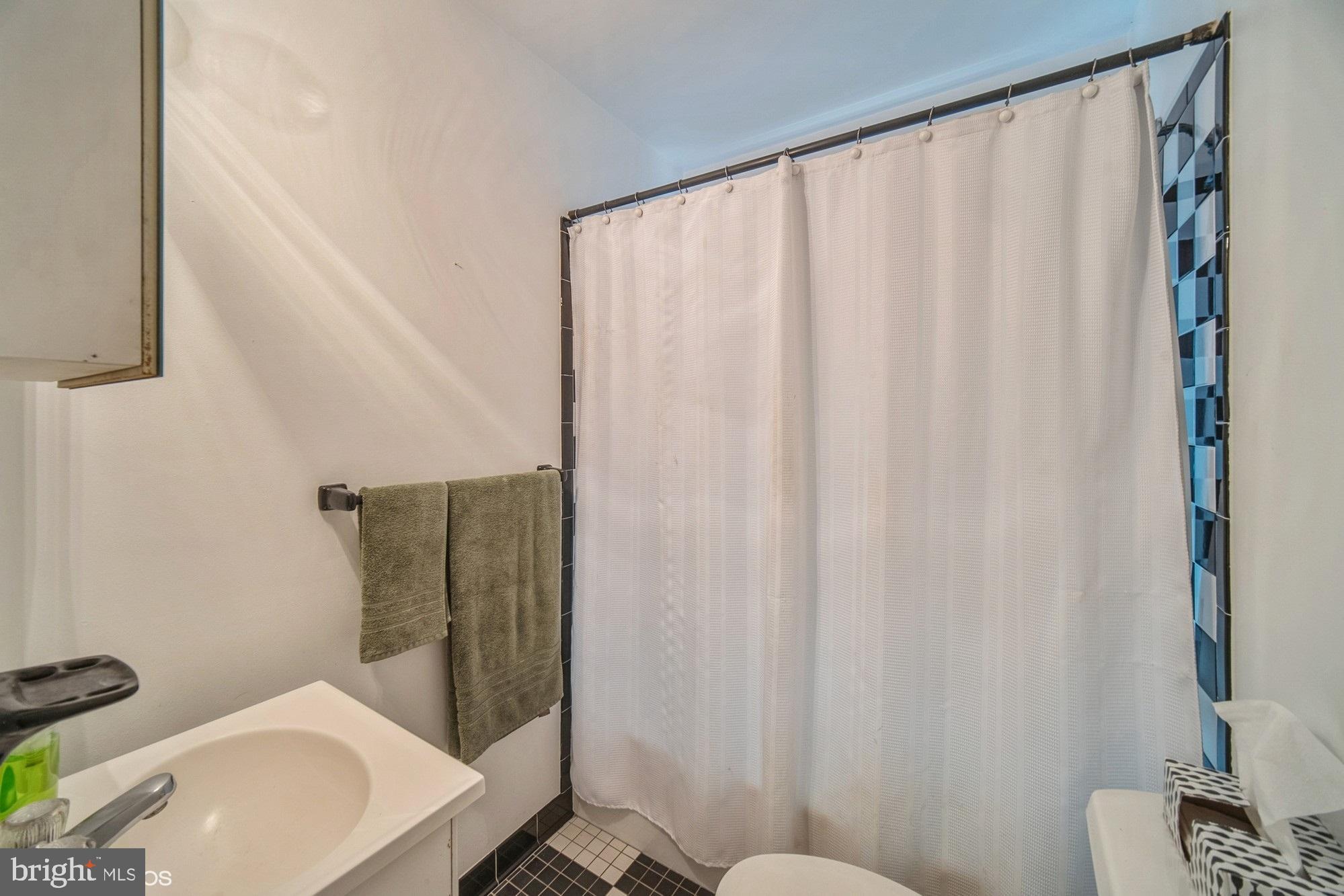 HOLLY HILL HARBOR - Residential