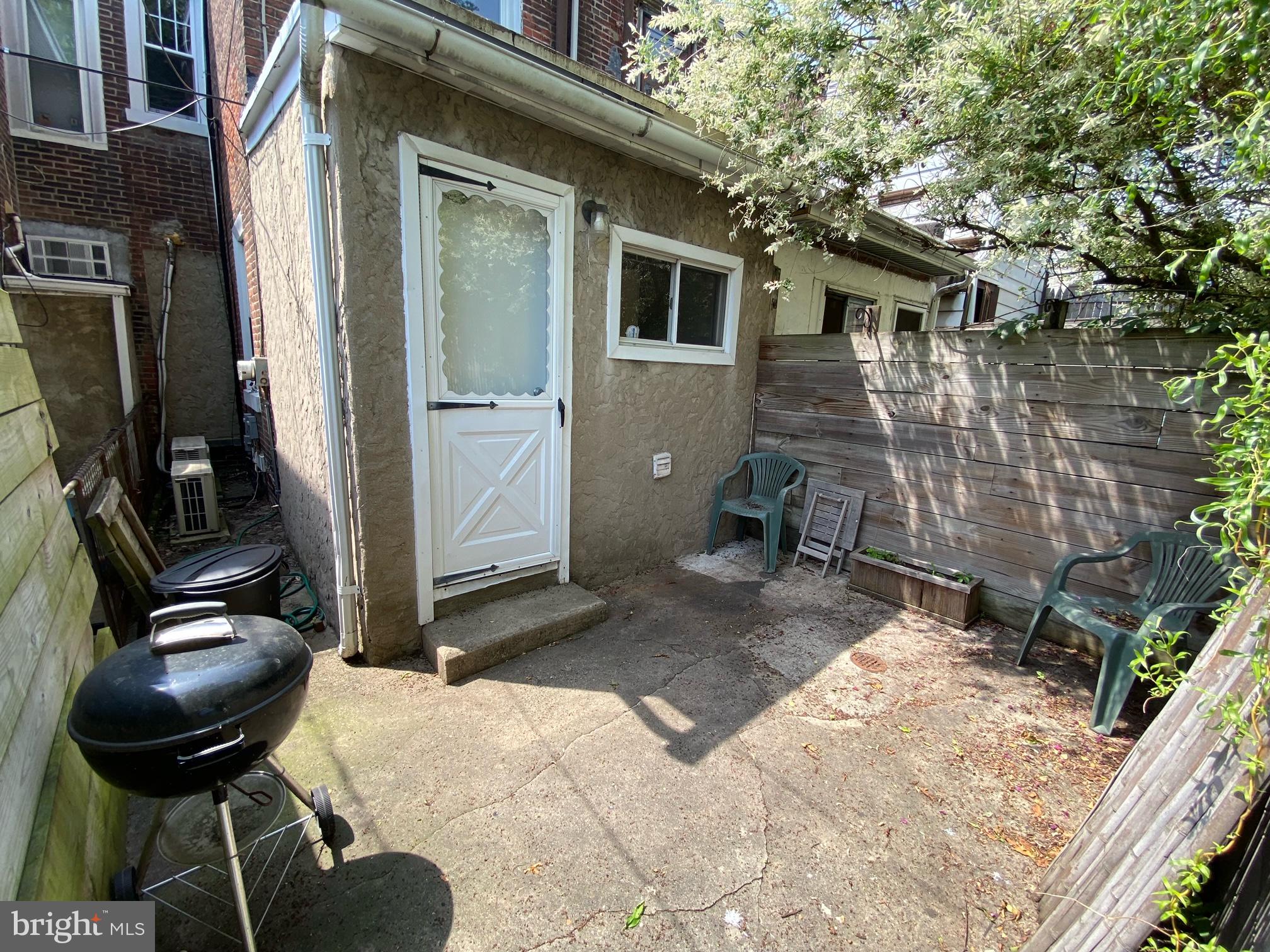 FAIRMOUNT - Residential Lease