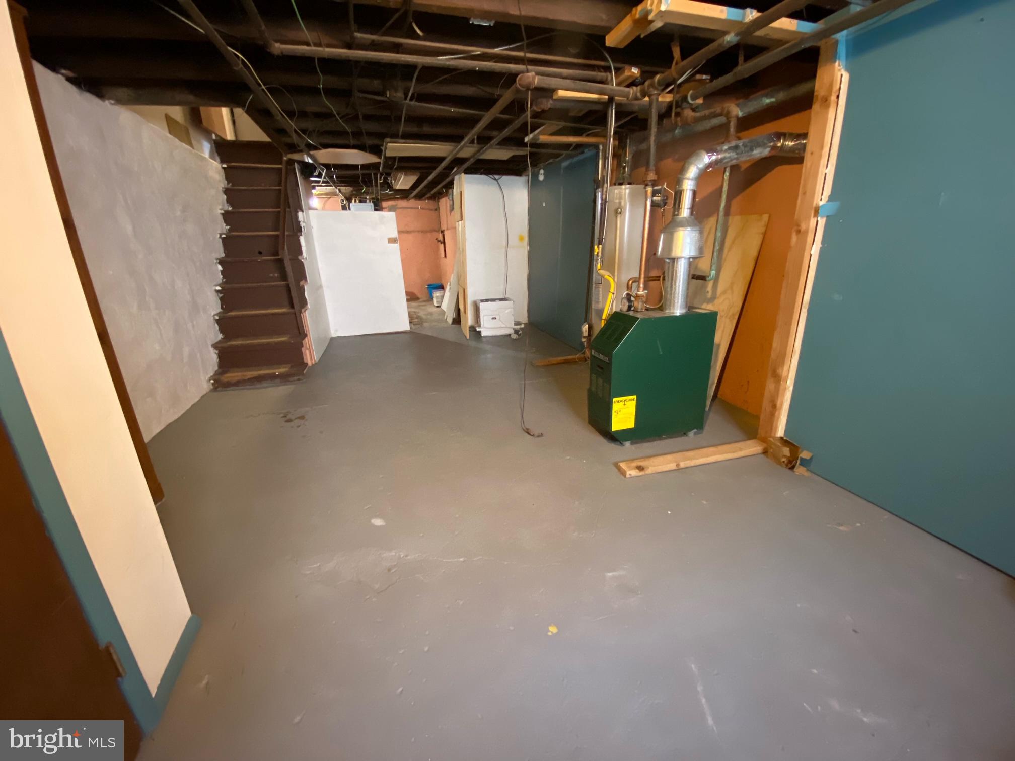 FAIRMOUNT - Residential Lease