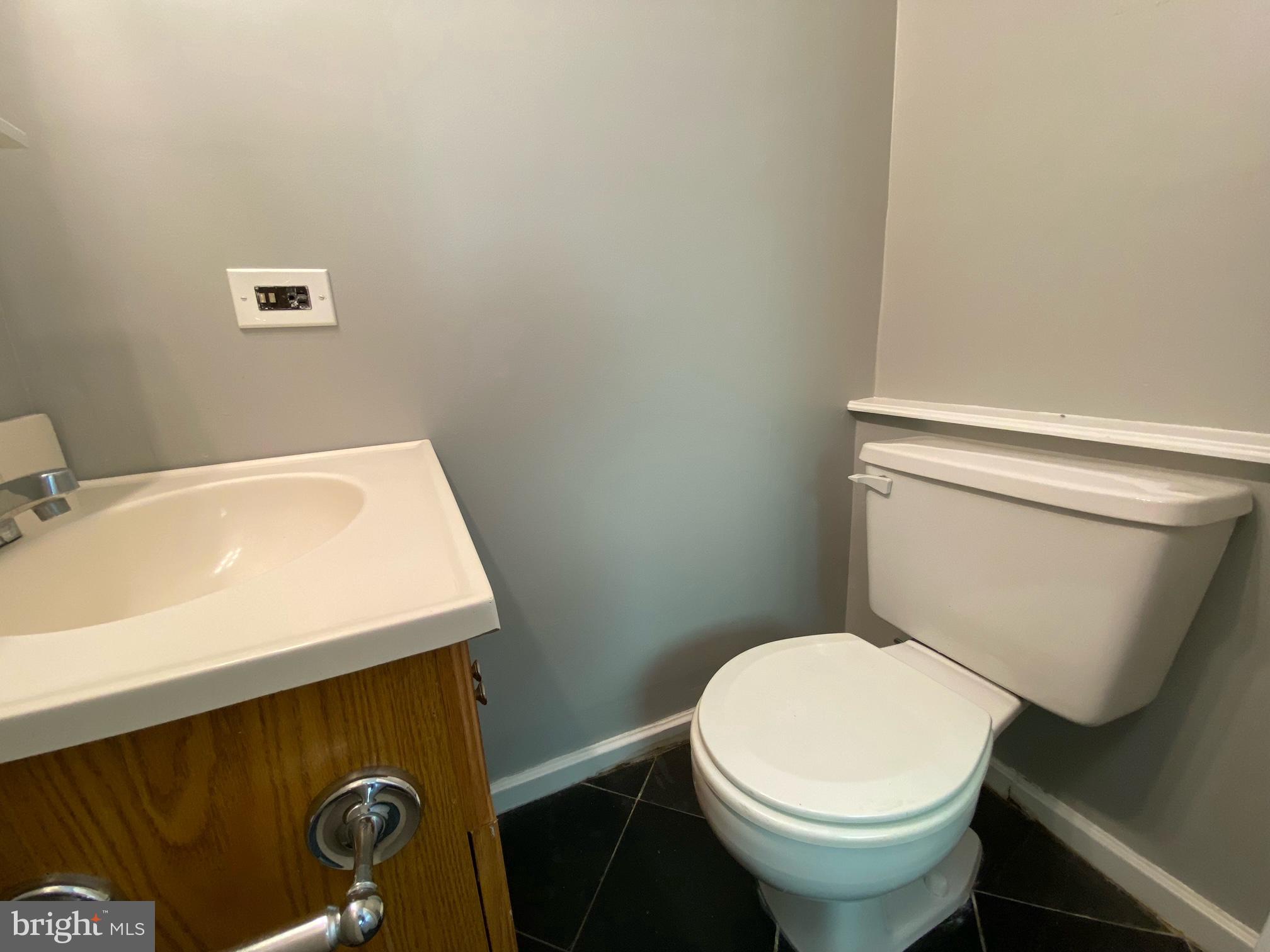 FAIRMOUNT - Residential Lease
