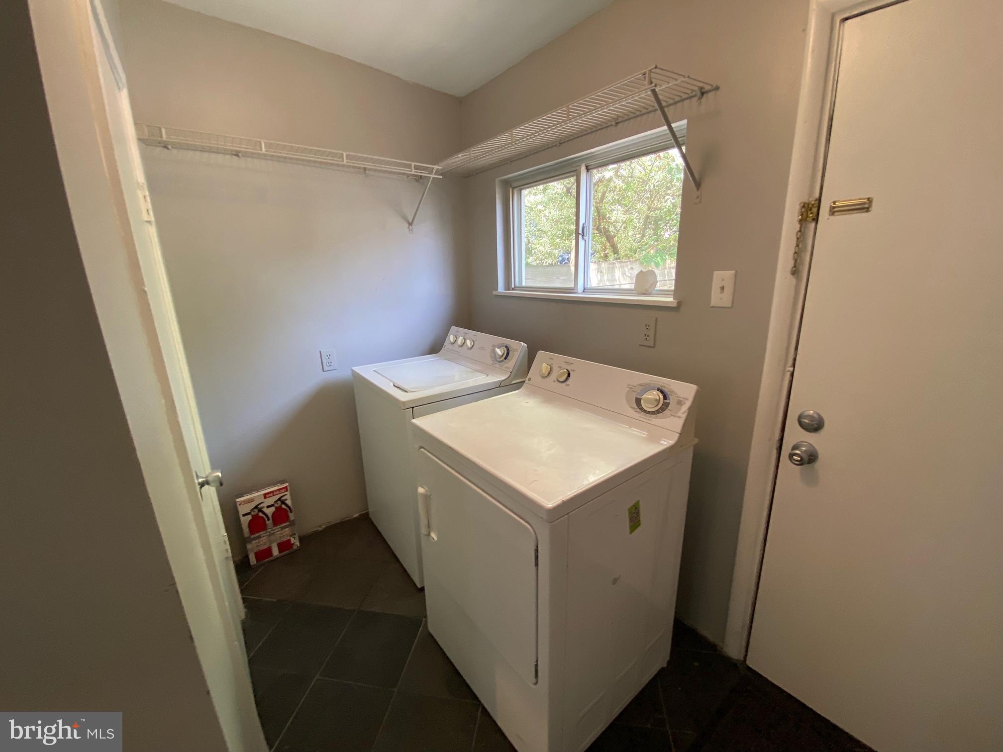 FAIRMOUNT - Residential Lease