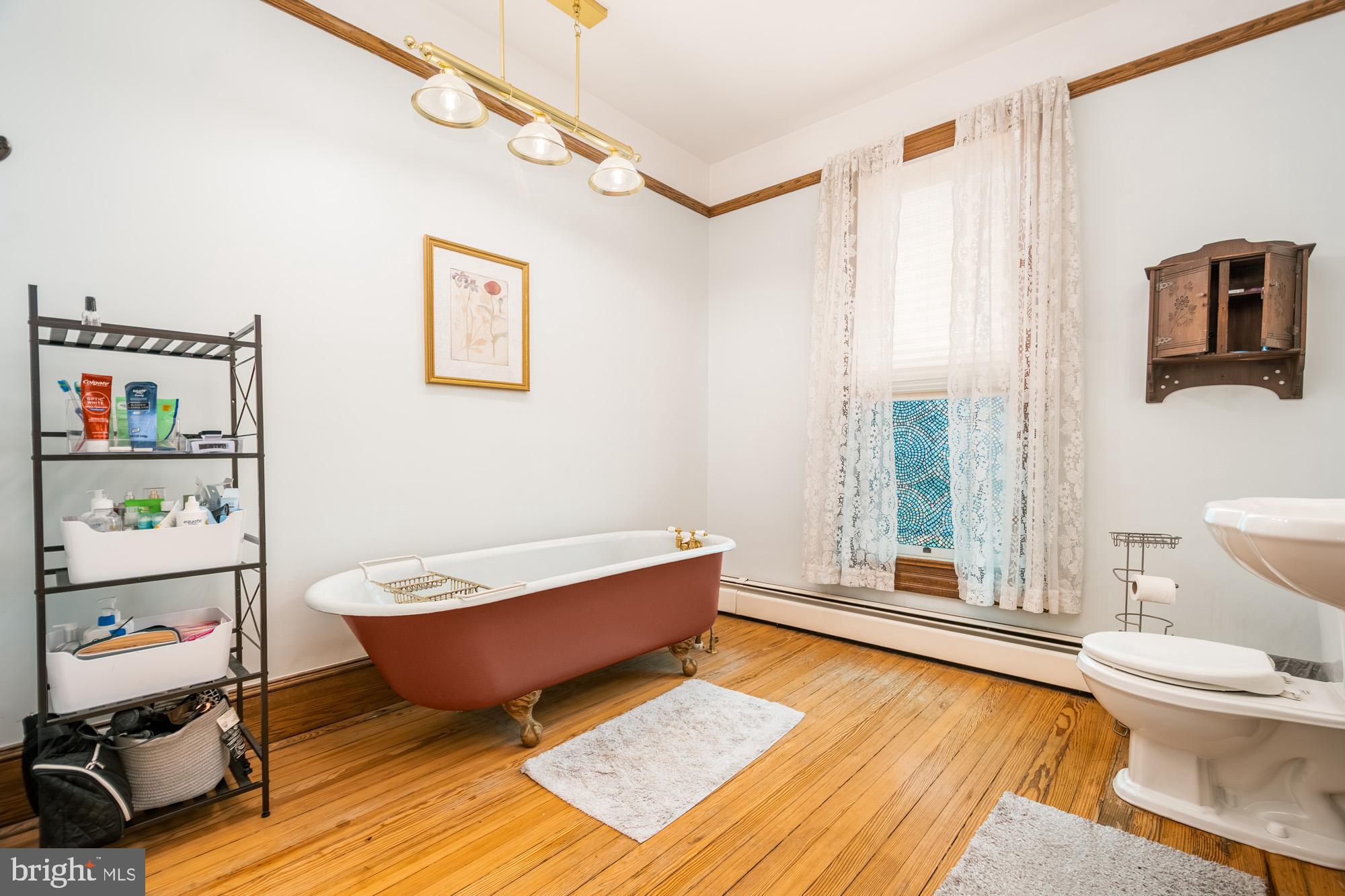 MOUNTAIN LAKE PARK - Residential