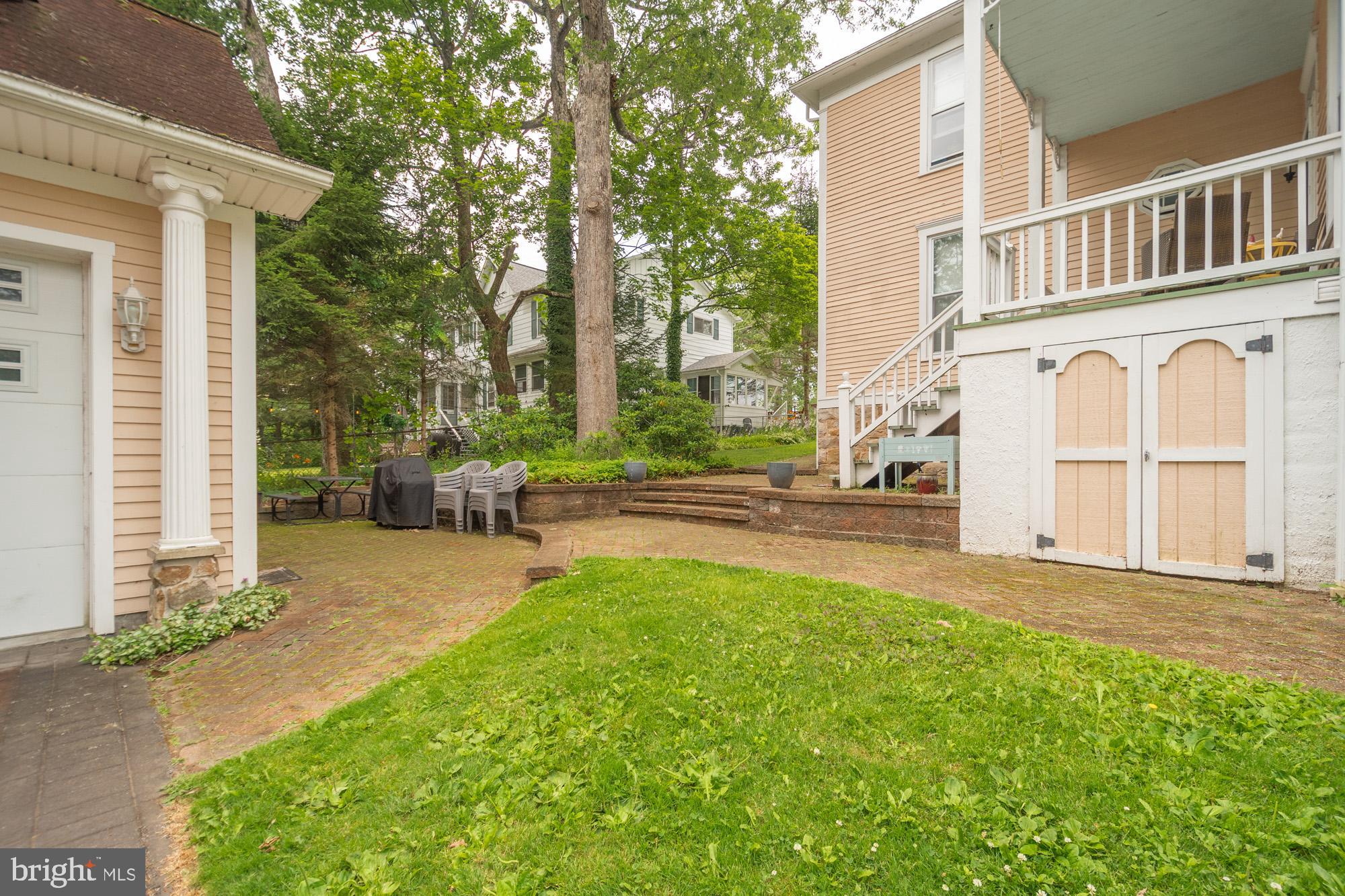 MOUNTAIN LAKE PARK - Residential