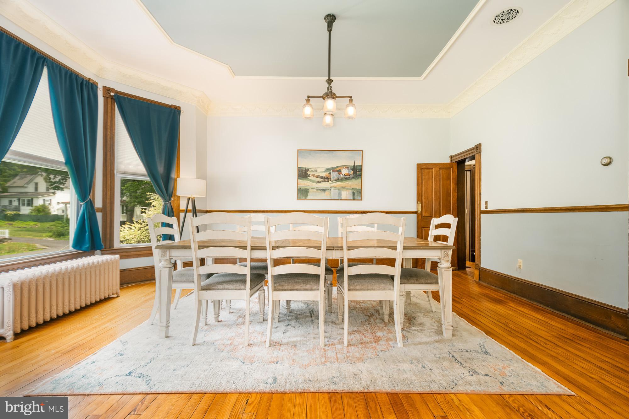 MOUNTAIN LAKE PARK - Residential