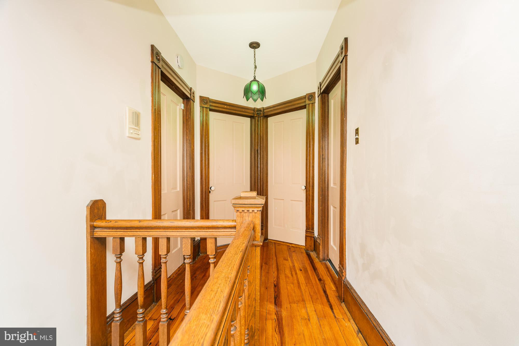 MOUNTAIN LAKE PARK - Residential