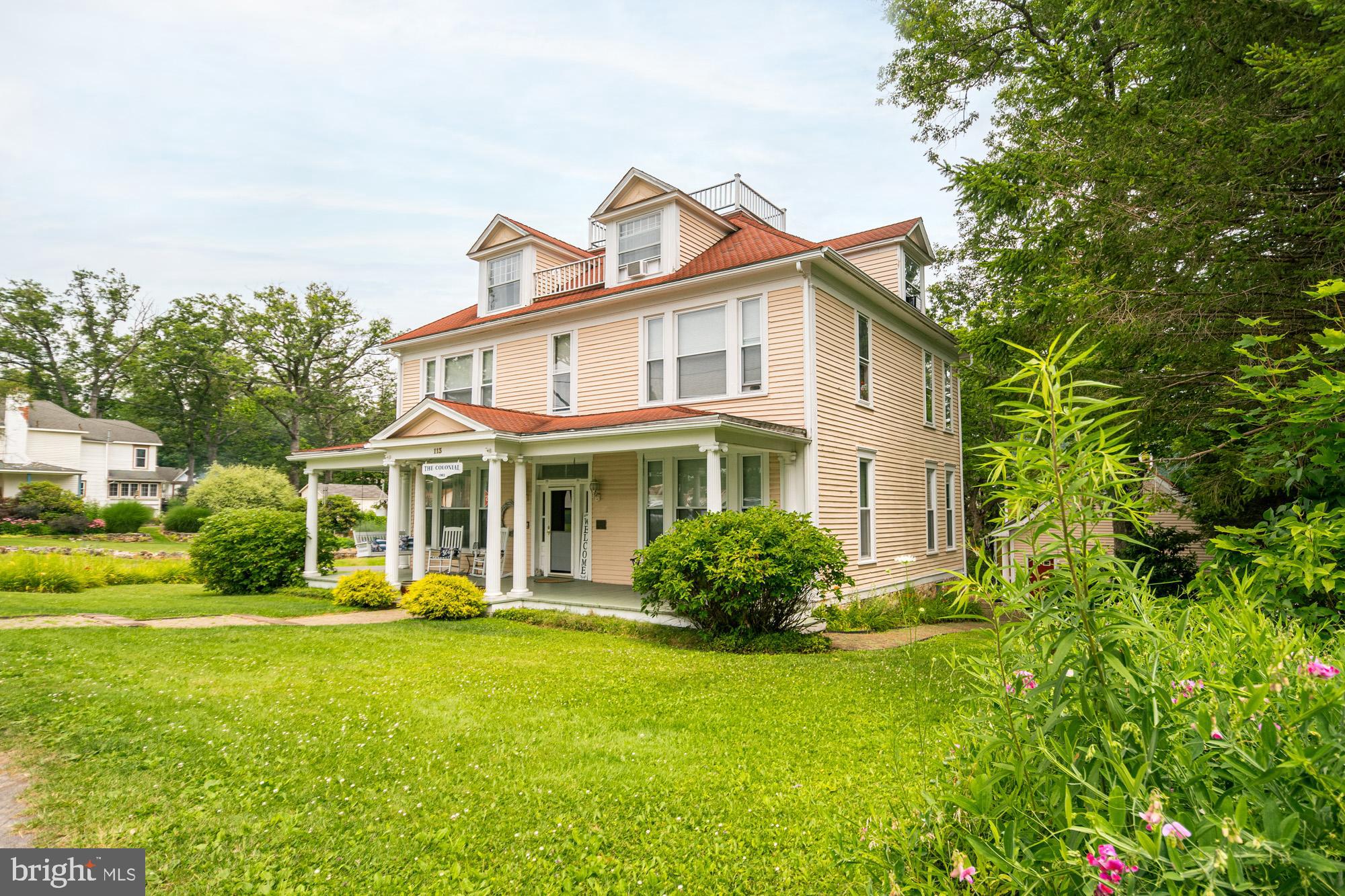 MOUNTAIN LAKE PARK - Residential