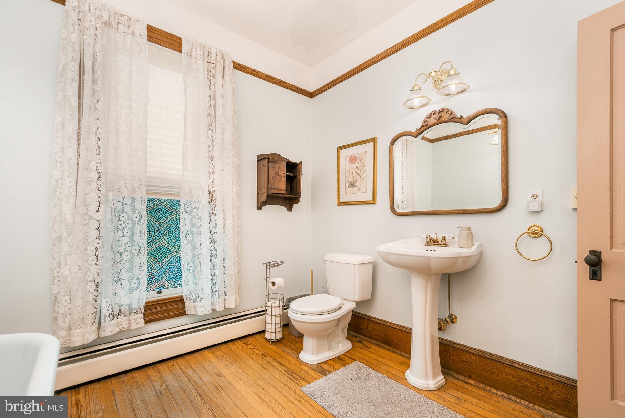 MOUNTAIN LAKE PARK - Residential